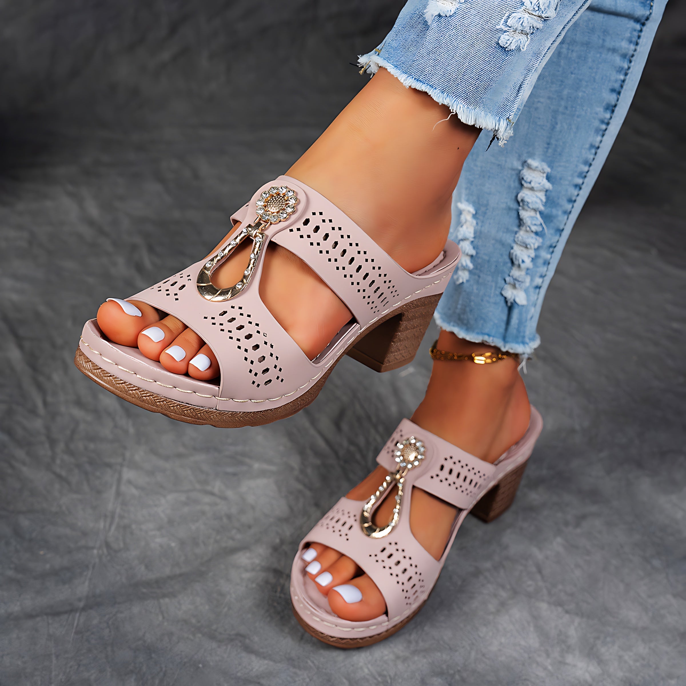 Alaia – Embellished Cutout Block Heel Mules