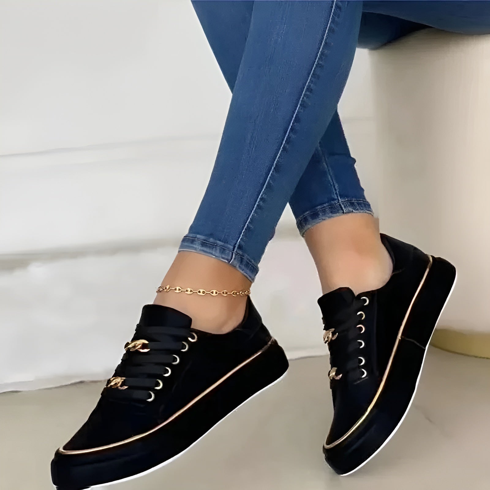 Renata – Platform Lace Up Low Top Sneakers