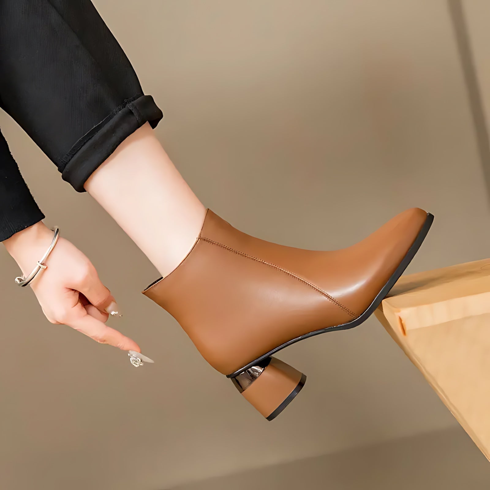 Amber – Leather Pointed Toe Block Heel Ankle Boots