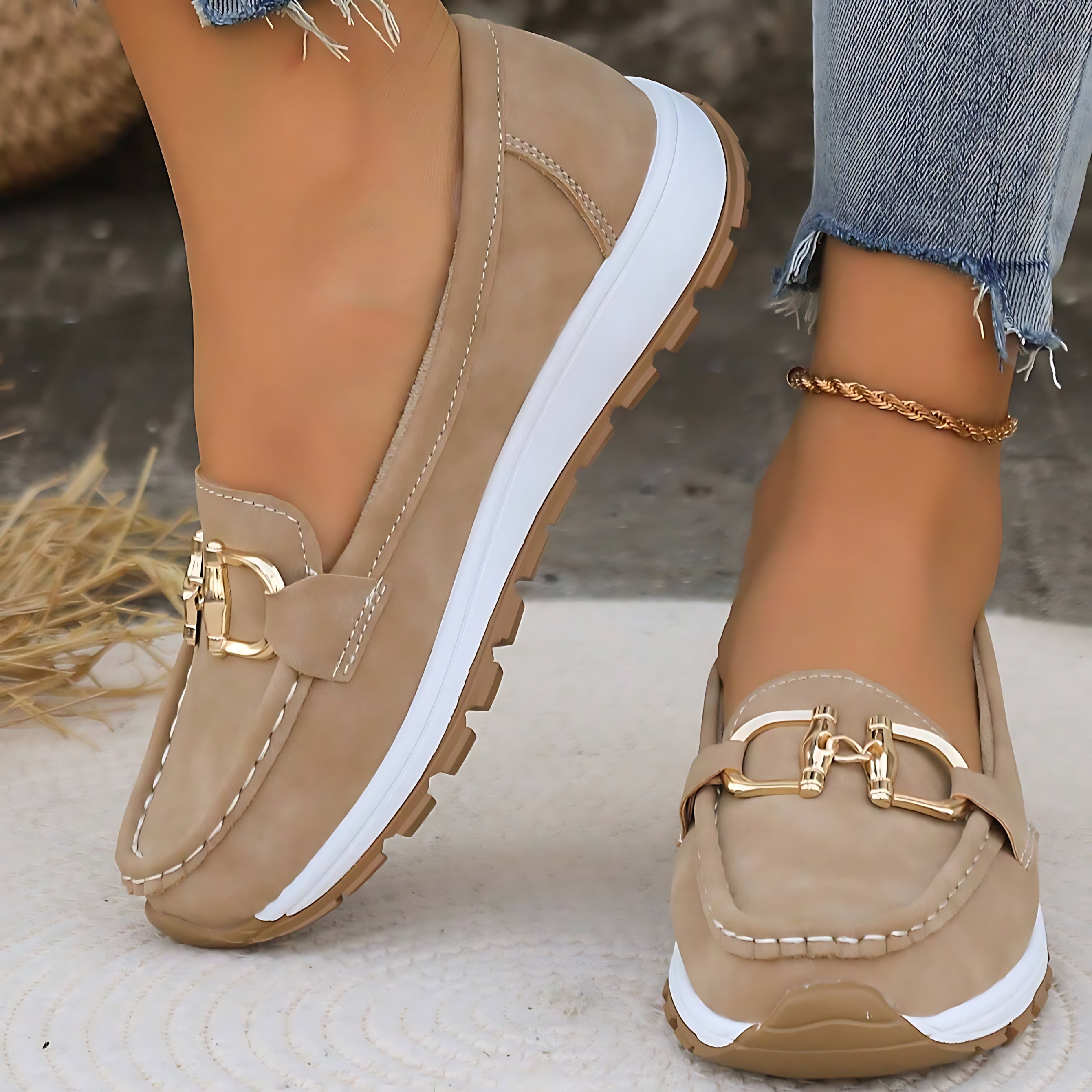 Arya – Suede Chain Platform Loafers