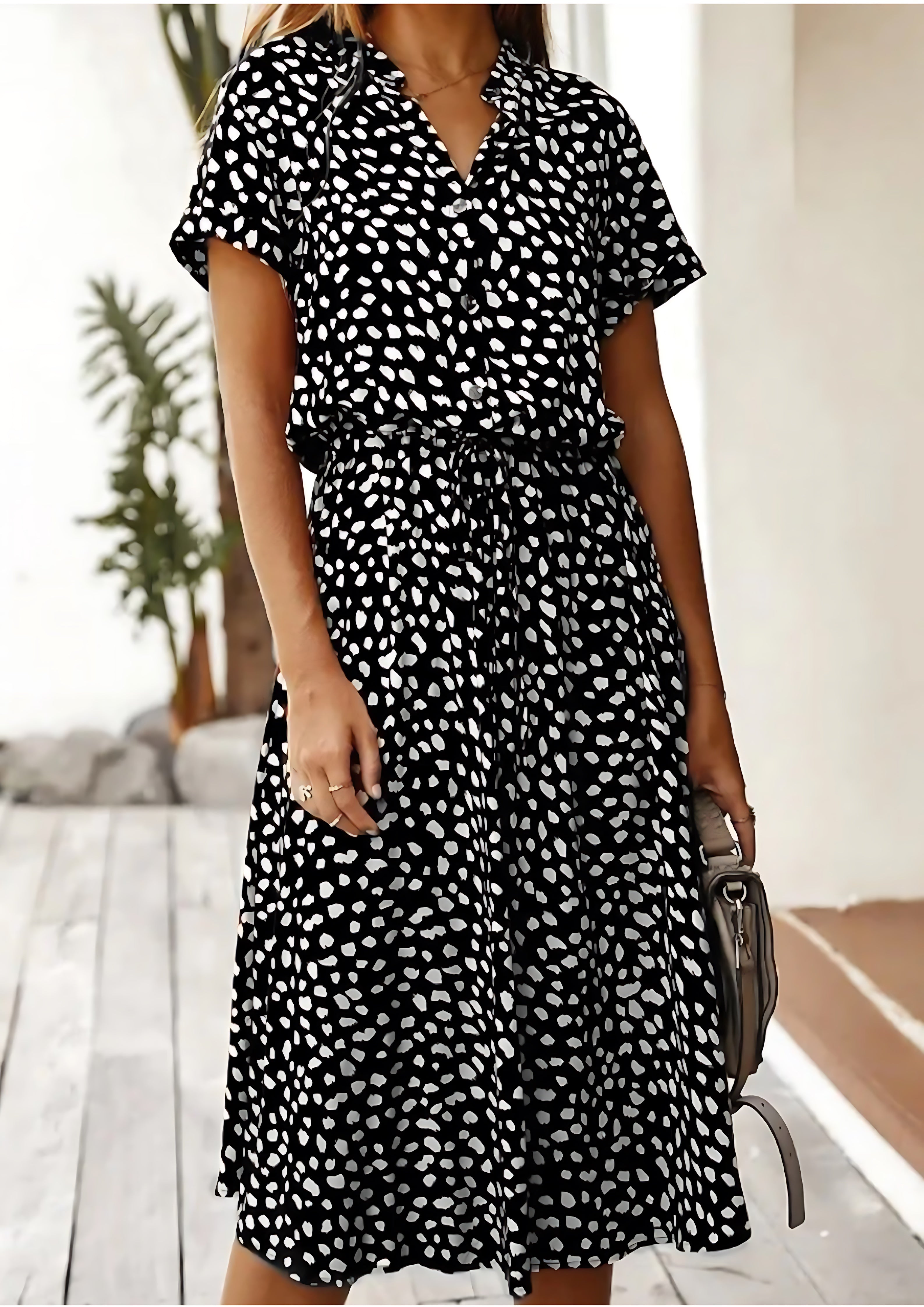 Aurora – Spotted Print Short Sleeve A Line Midi Dress