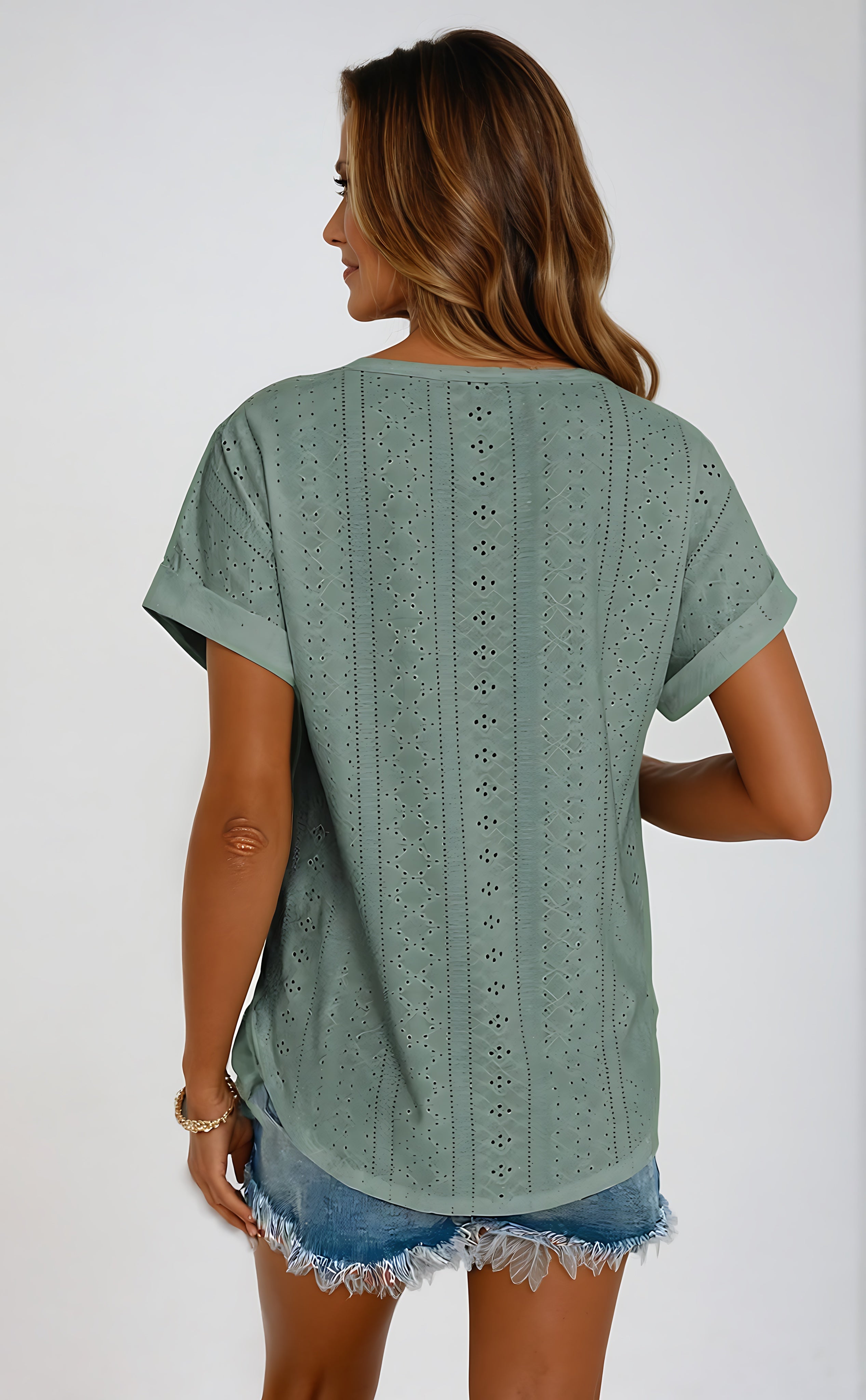 Bailey – Eyelet Short Sleeve Top