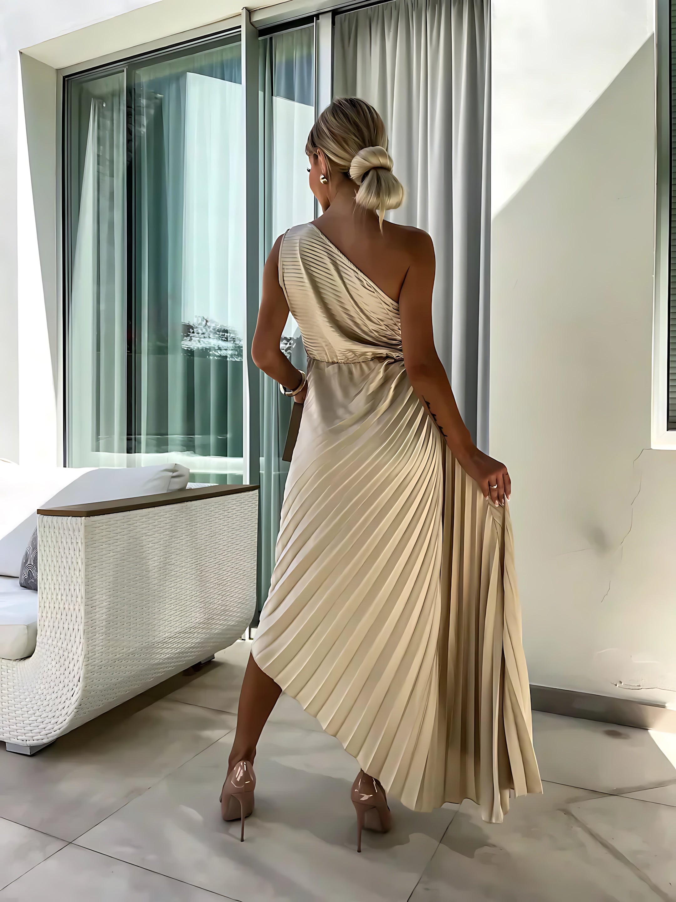 Bailey – Satin One Shoulder Wedding Guest Midi Dress