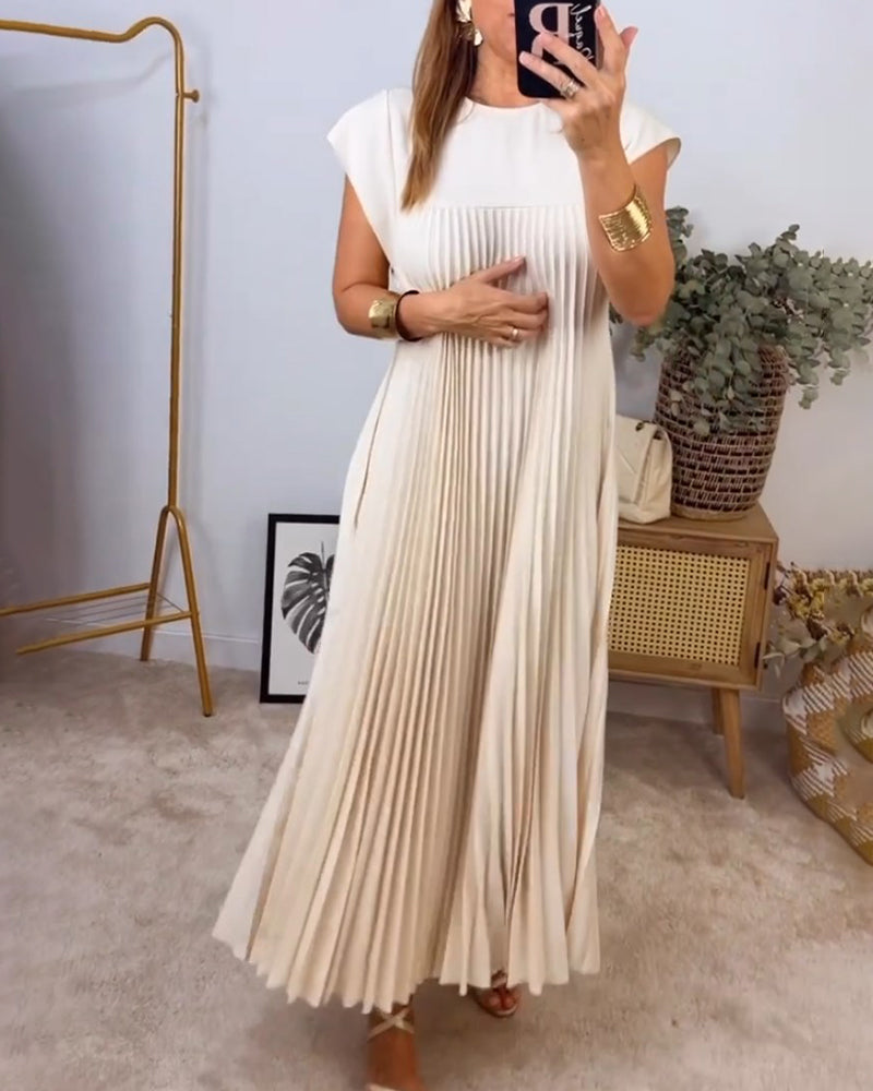 Della – Pleated Crew Neck Cocktail Maxi Dress