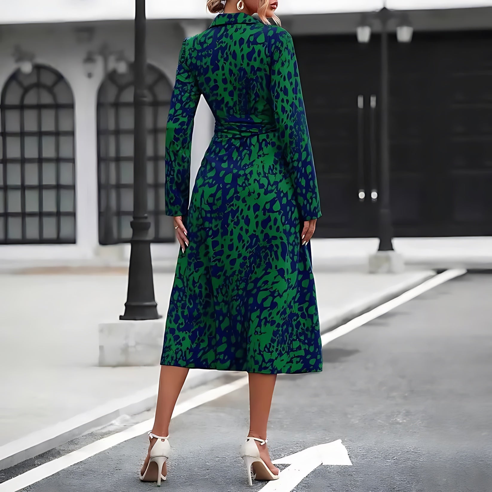 Bianca – Abstract Print Collared Midi Shirt Dress