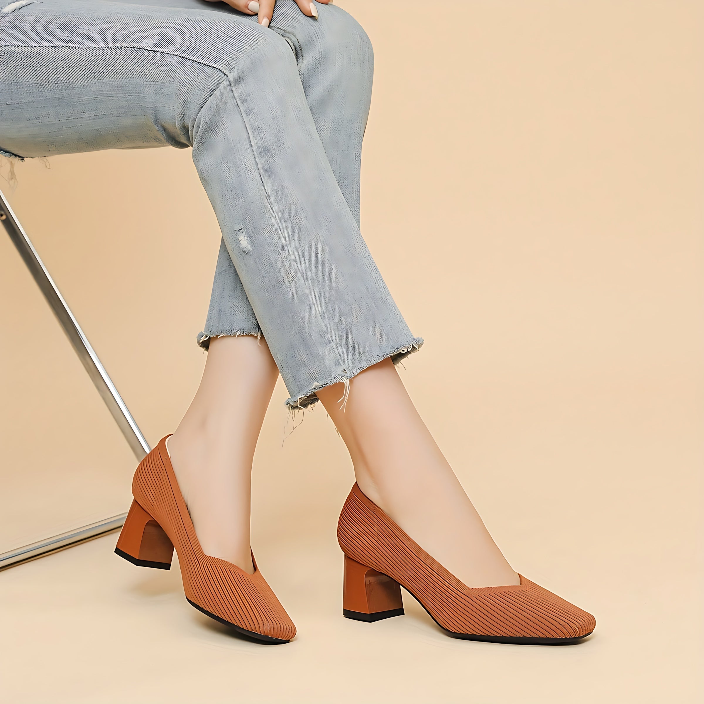 Brooke – Pointed Toe Block Heel Pumps