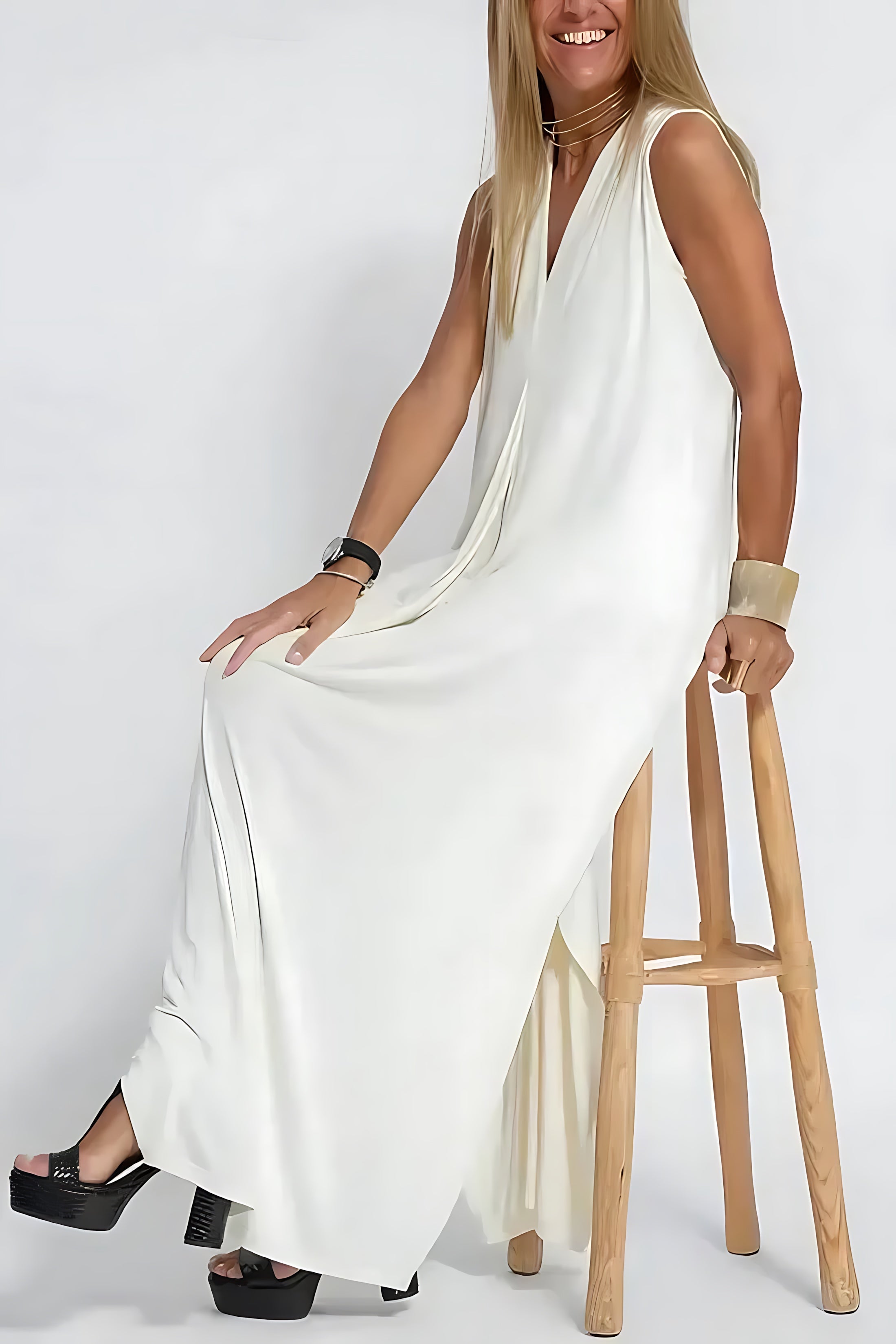Brooklyn – V Neck Pleated A-Line Maxi Dress