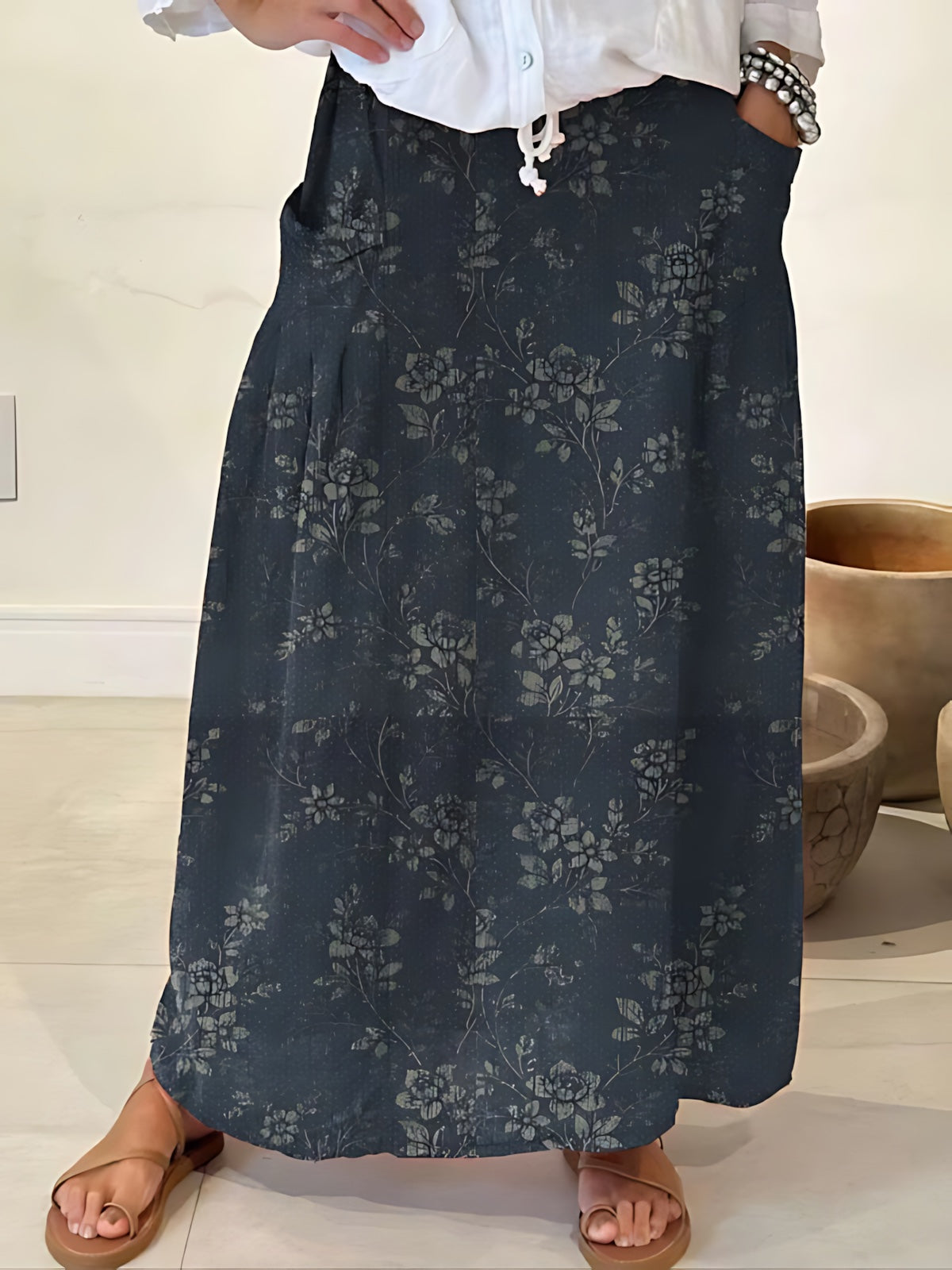 Cara – Ditsy Floral A Line Midi Skirt