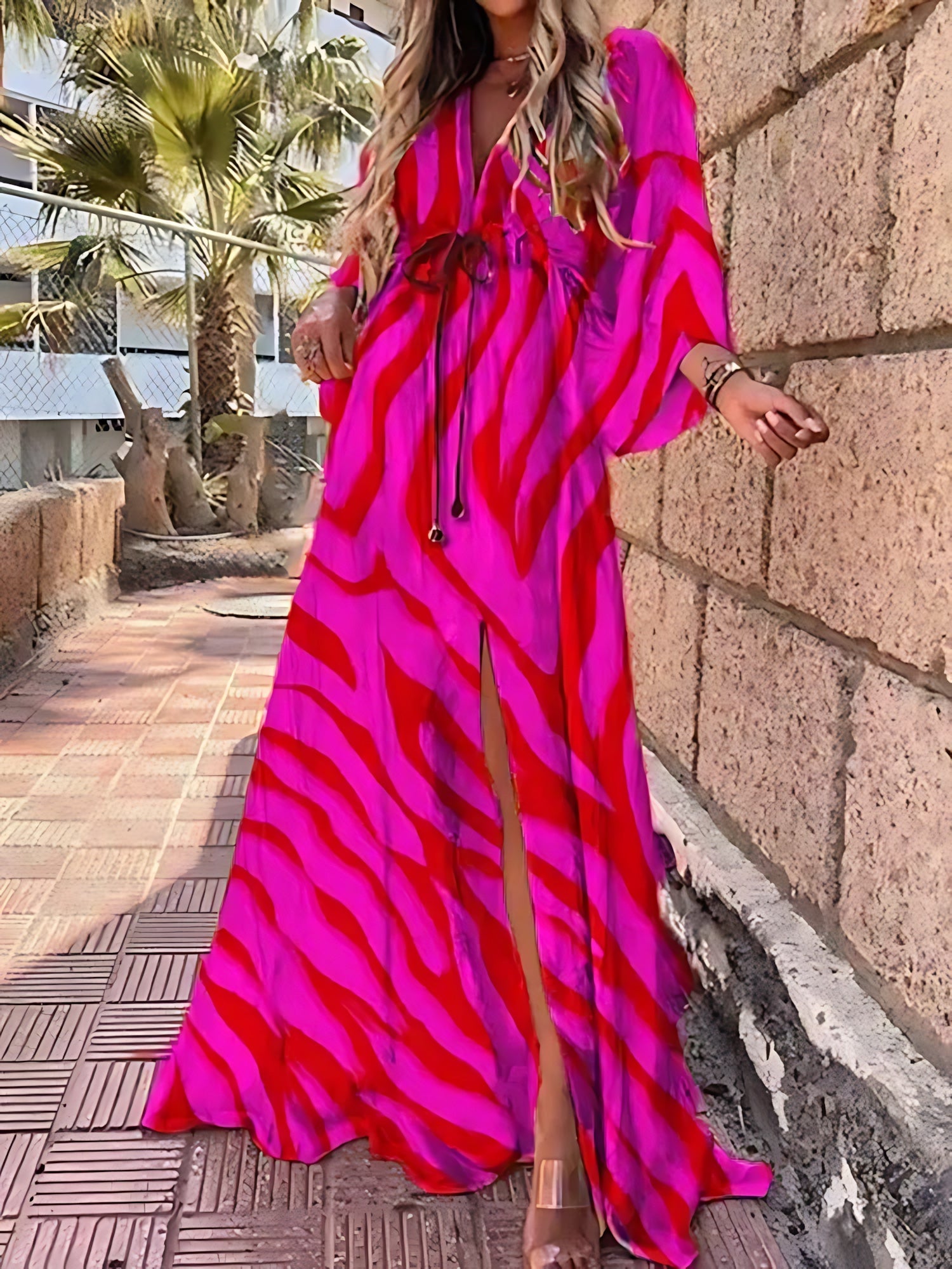 Charlie – Abstract Print Kimono Sleeve Slit Maxi Dress