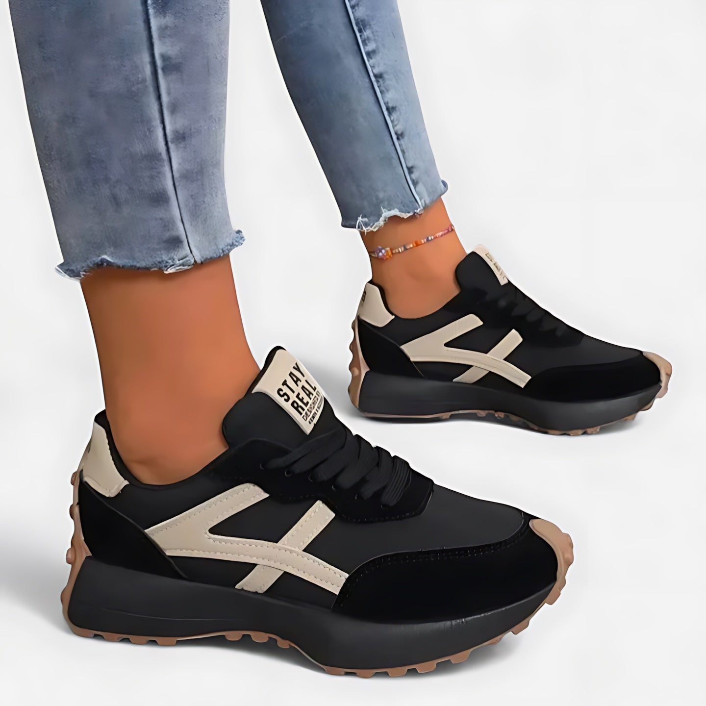 Charlotte – Retro Suede Panel Lace Up Sneakers