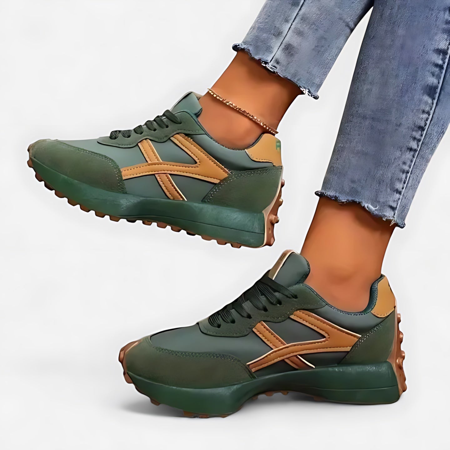 Charlotte – Retro Suede Panel Lace Up Sneakers