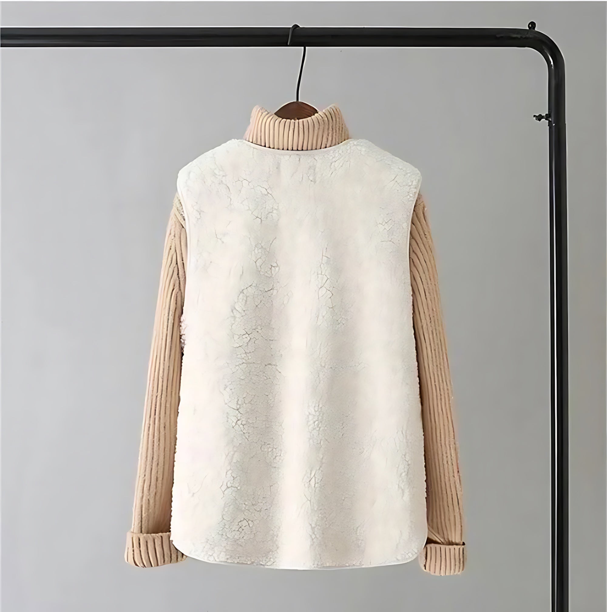 Charlotte – Sherpa Fleece Button Up Vest