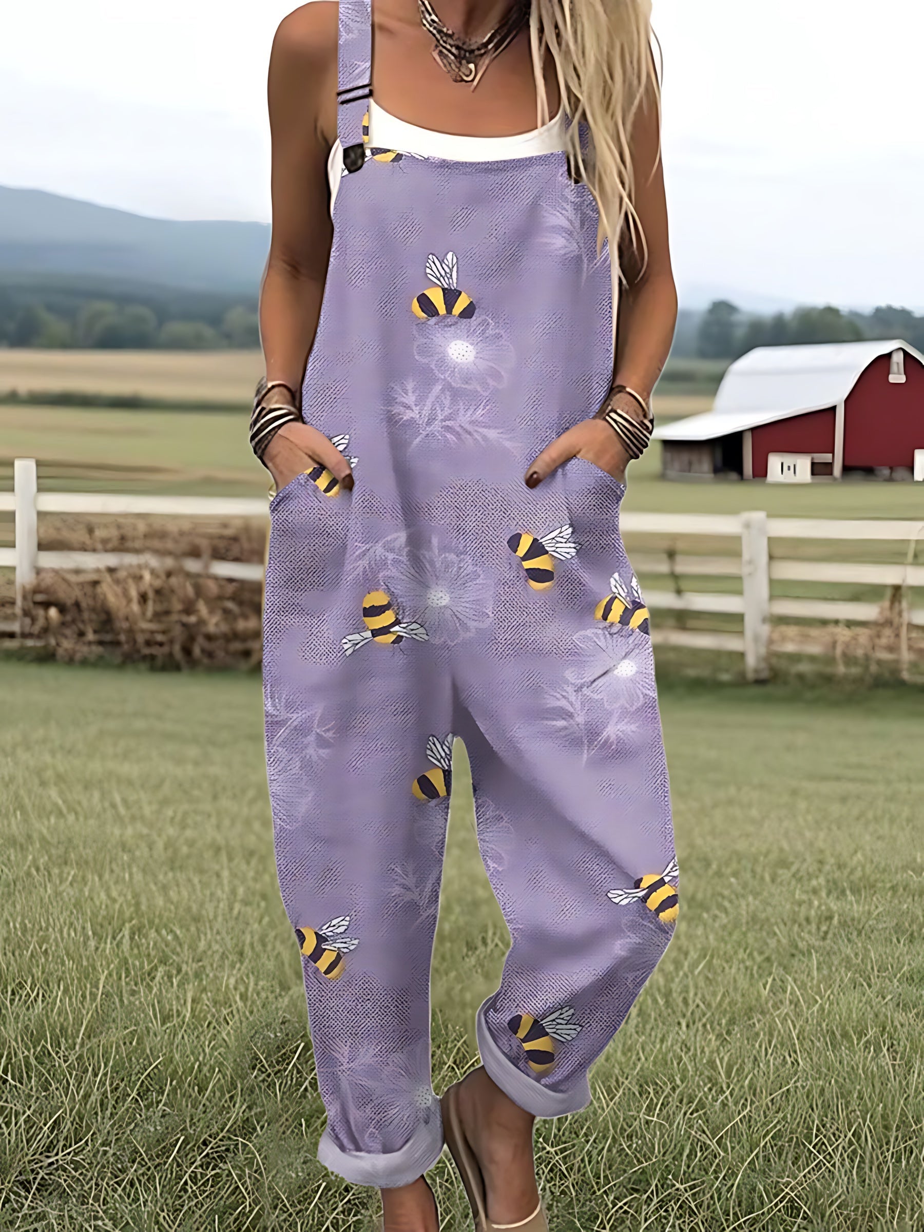Chloe – Bee Print Relaxed Fit Overall Jumpsuit