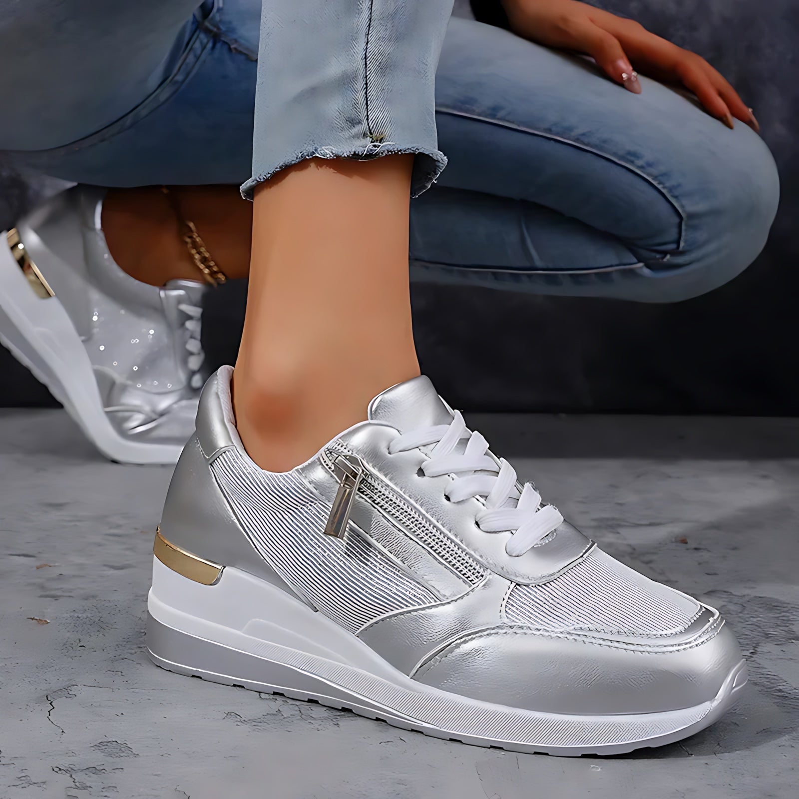 Della – Metallic Hidden Wedge Platform Sneakers
