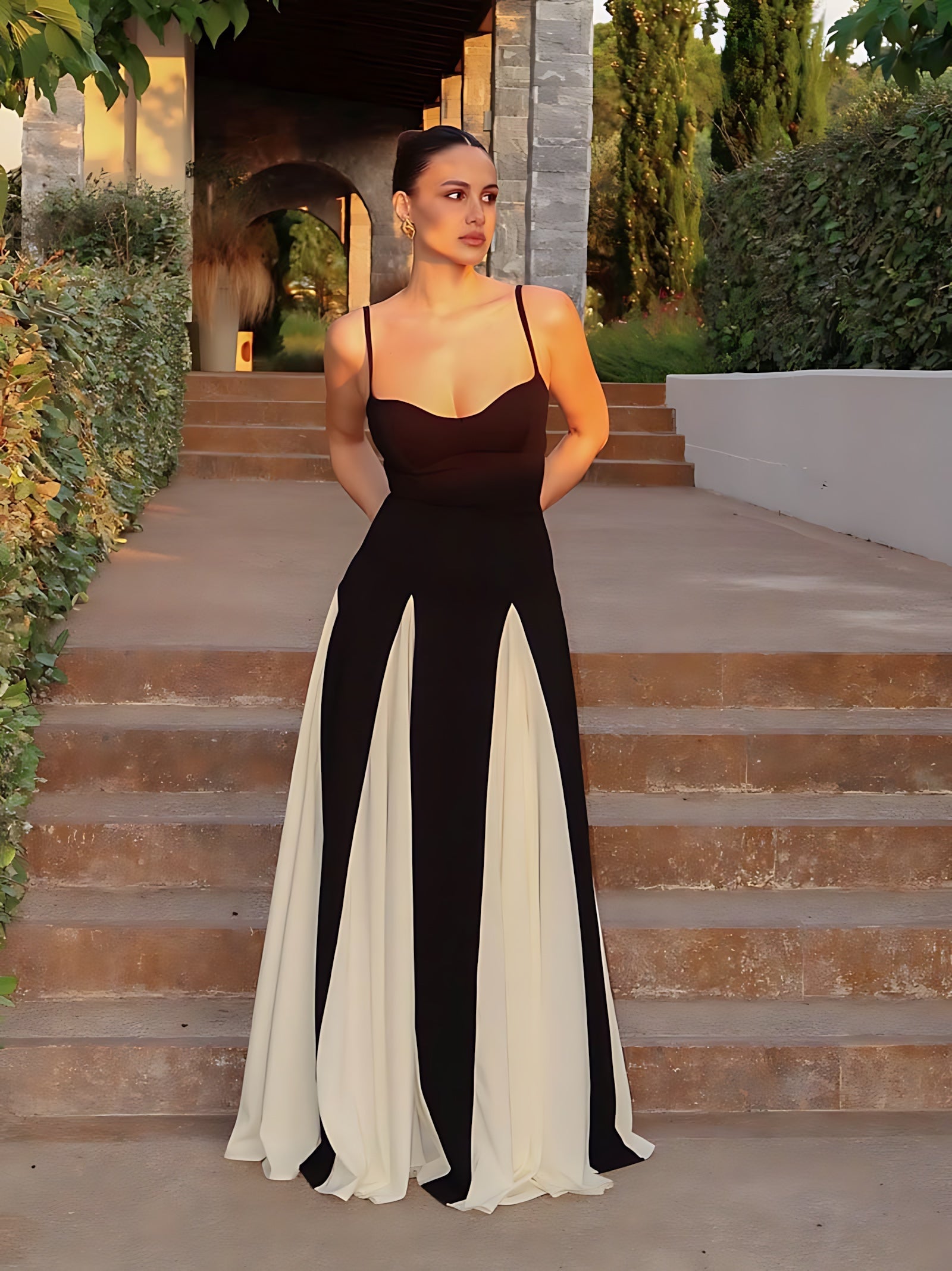 Ellie – Color Block Pleated Cami Maxi Dress