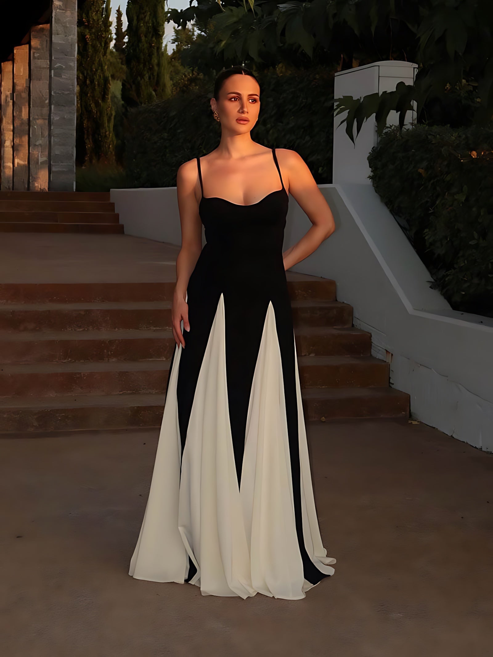 Ellie – Color Block Pleated Cami Maxi Dress