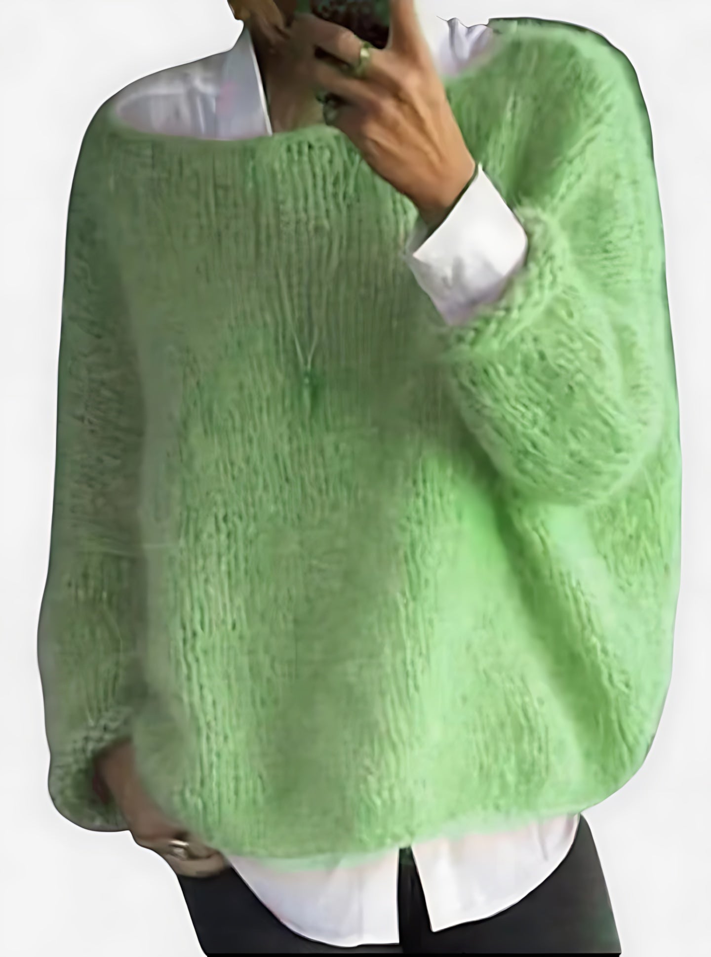 Emilia – Fuzzy Oversized Knit Sweater