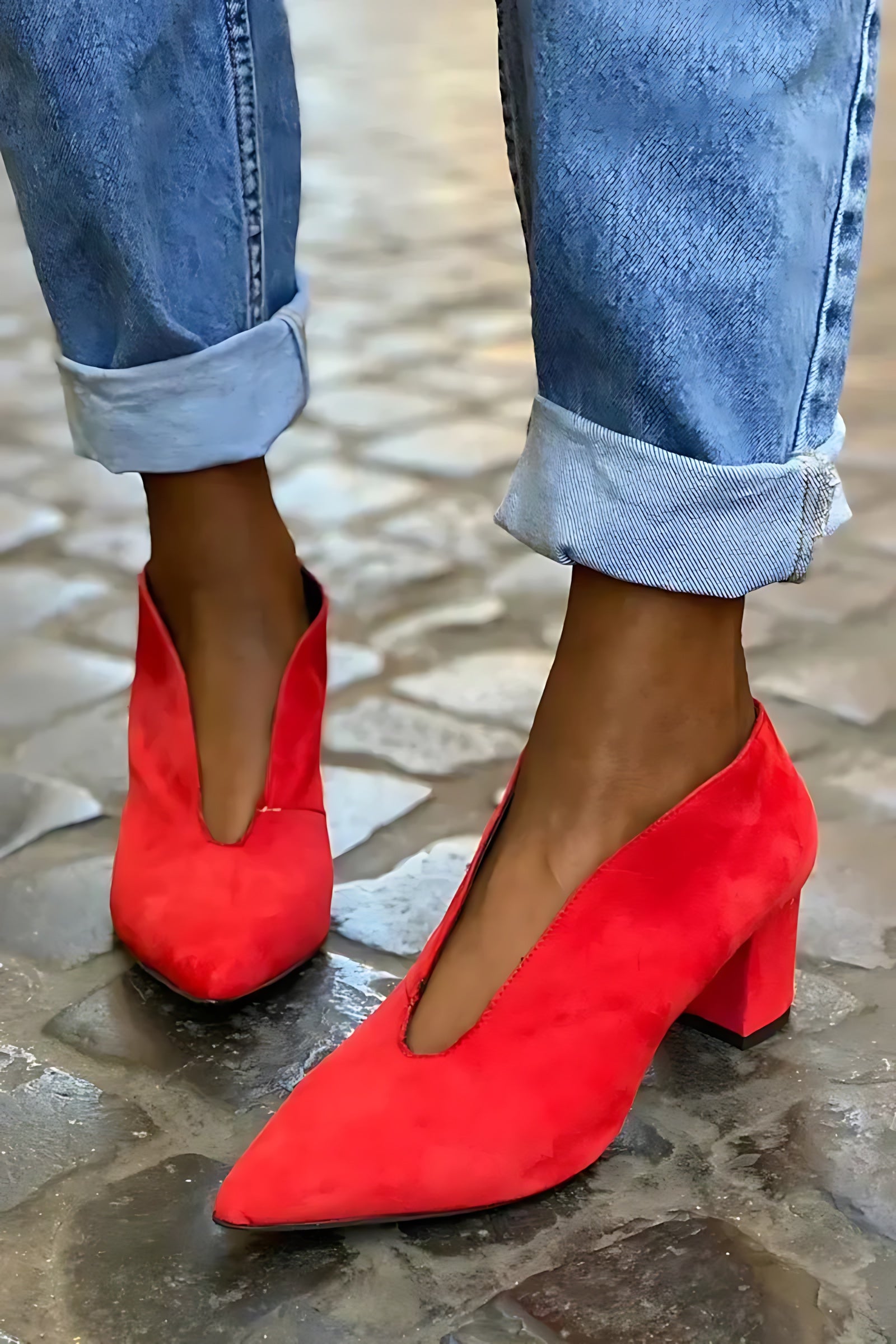 Emma – Suede Round Toe Block Heel Pumps