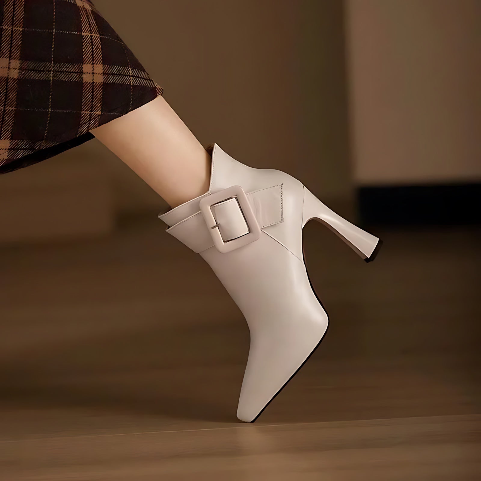 Evangeline – Pointed Toe Stiletto Heel Ankle Boots