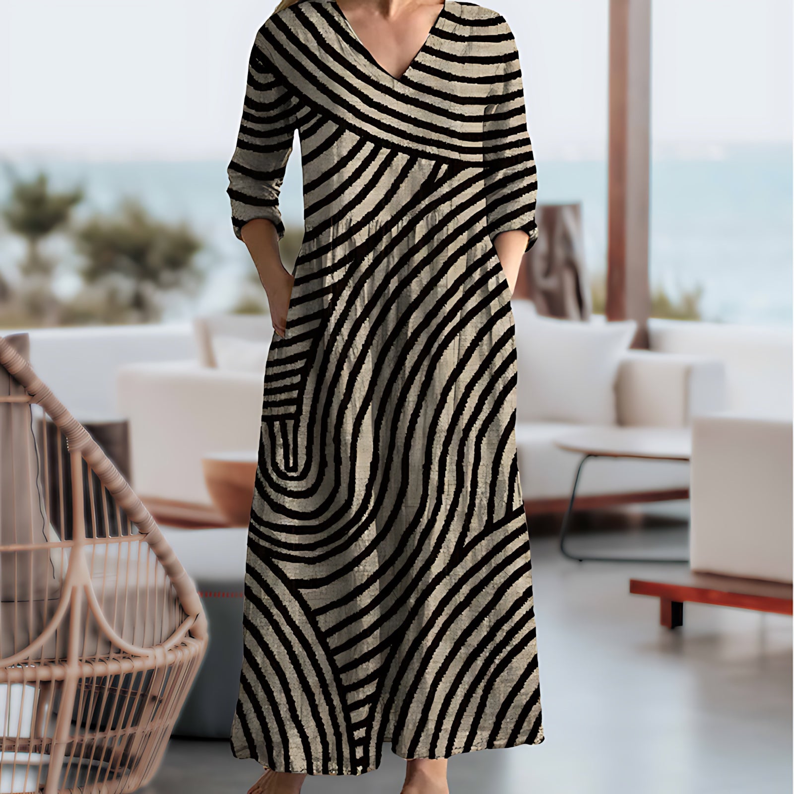 Fiona – Striped Print Long Sleeve Maxi Dress