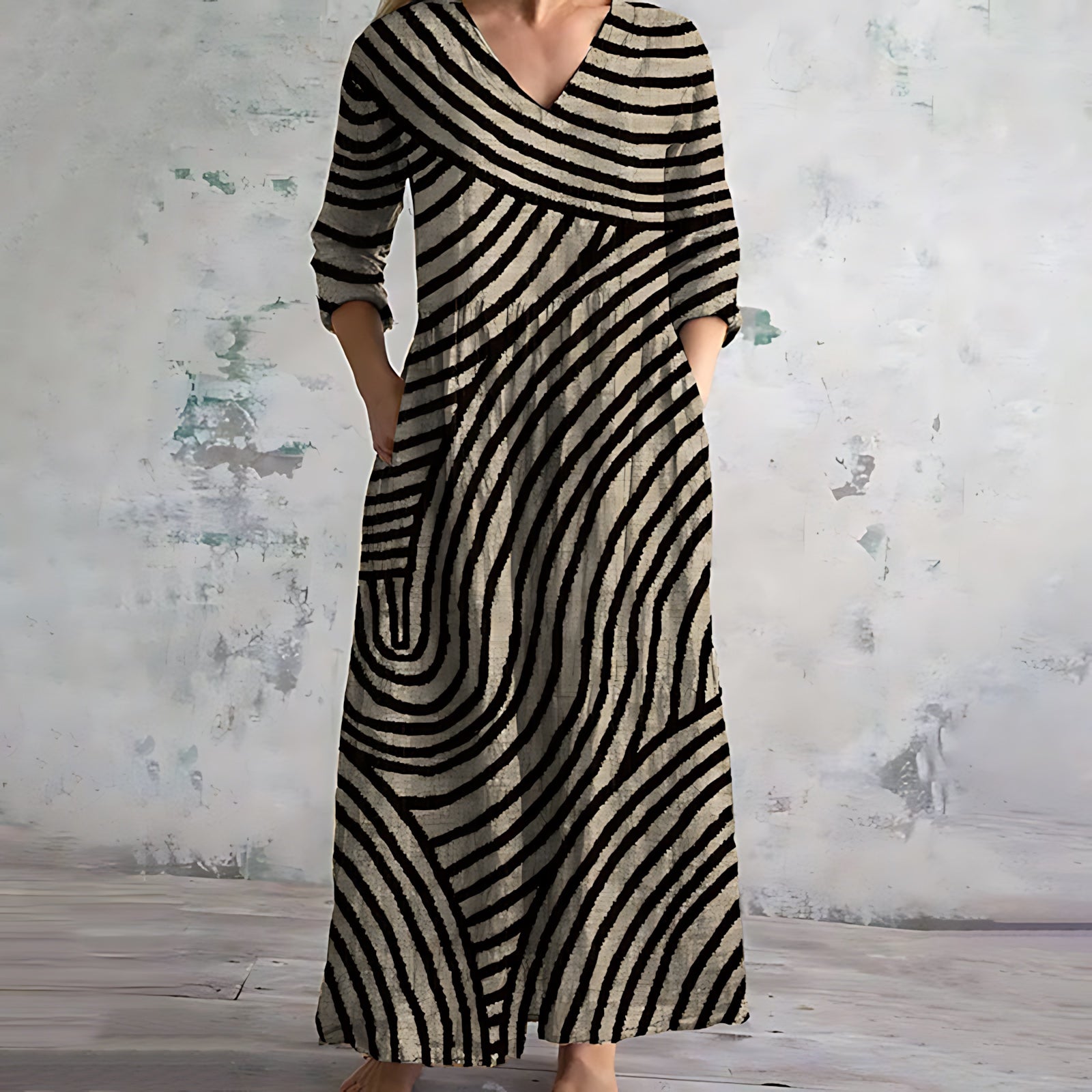 Fiona – Striped Print Long Sleeve Maxi Dress