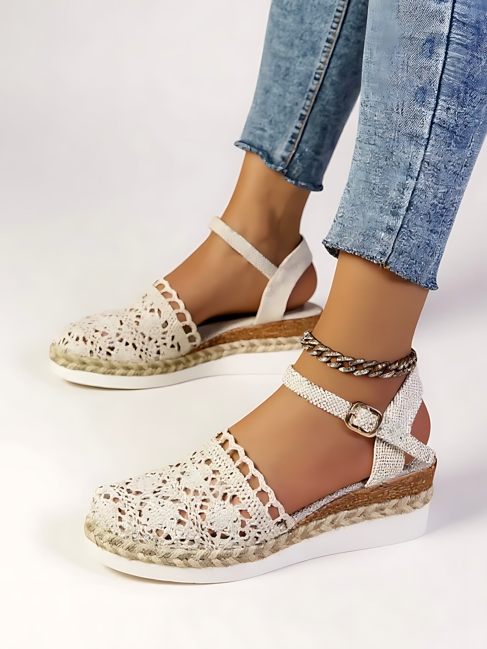 Frances – Woven Closed Toe Fisherman Sandals