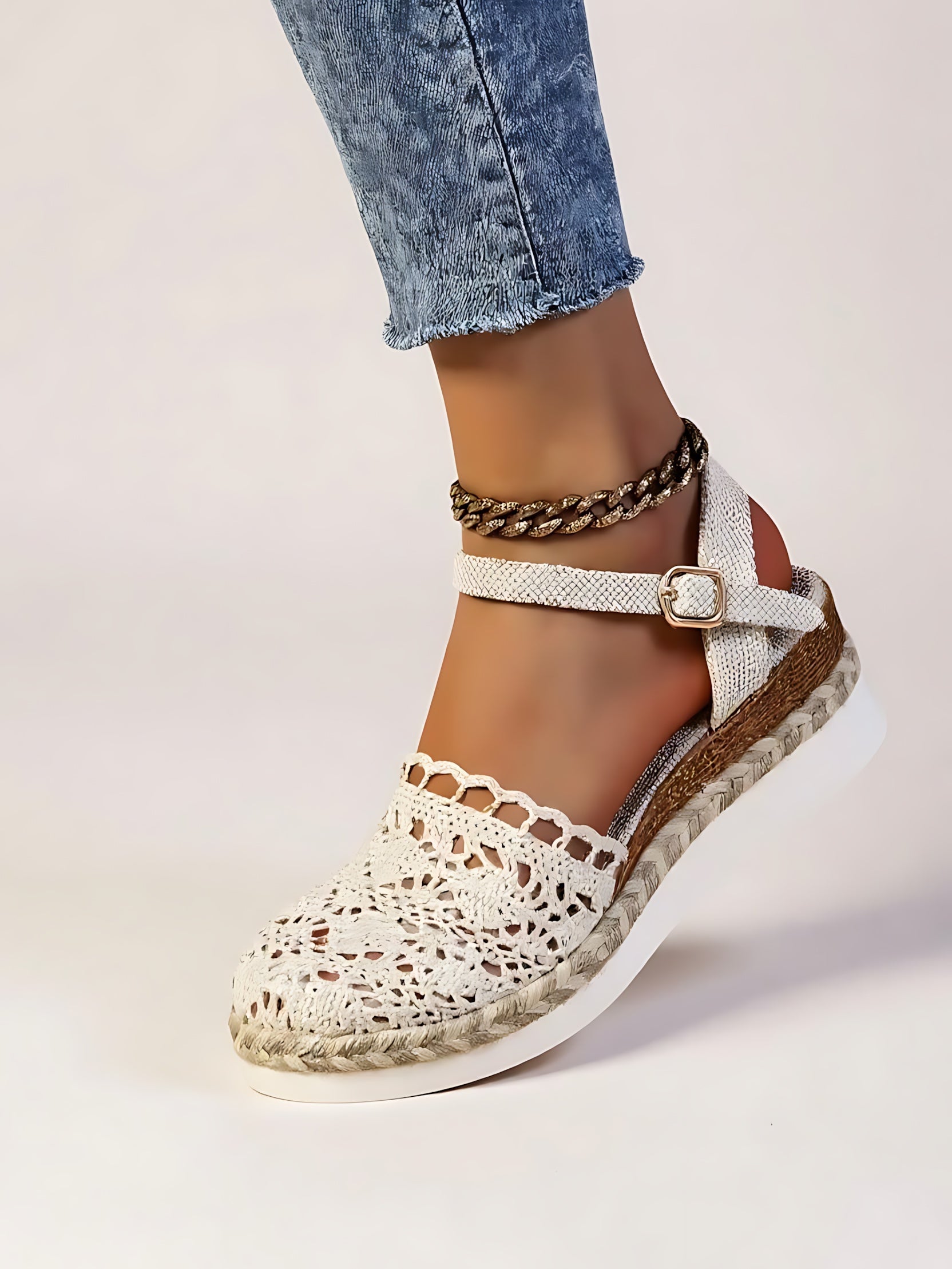 Frances – Woven Closed Toe Fisherman Sandals