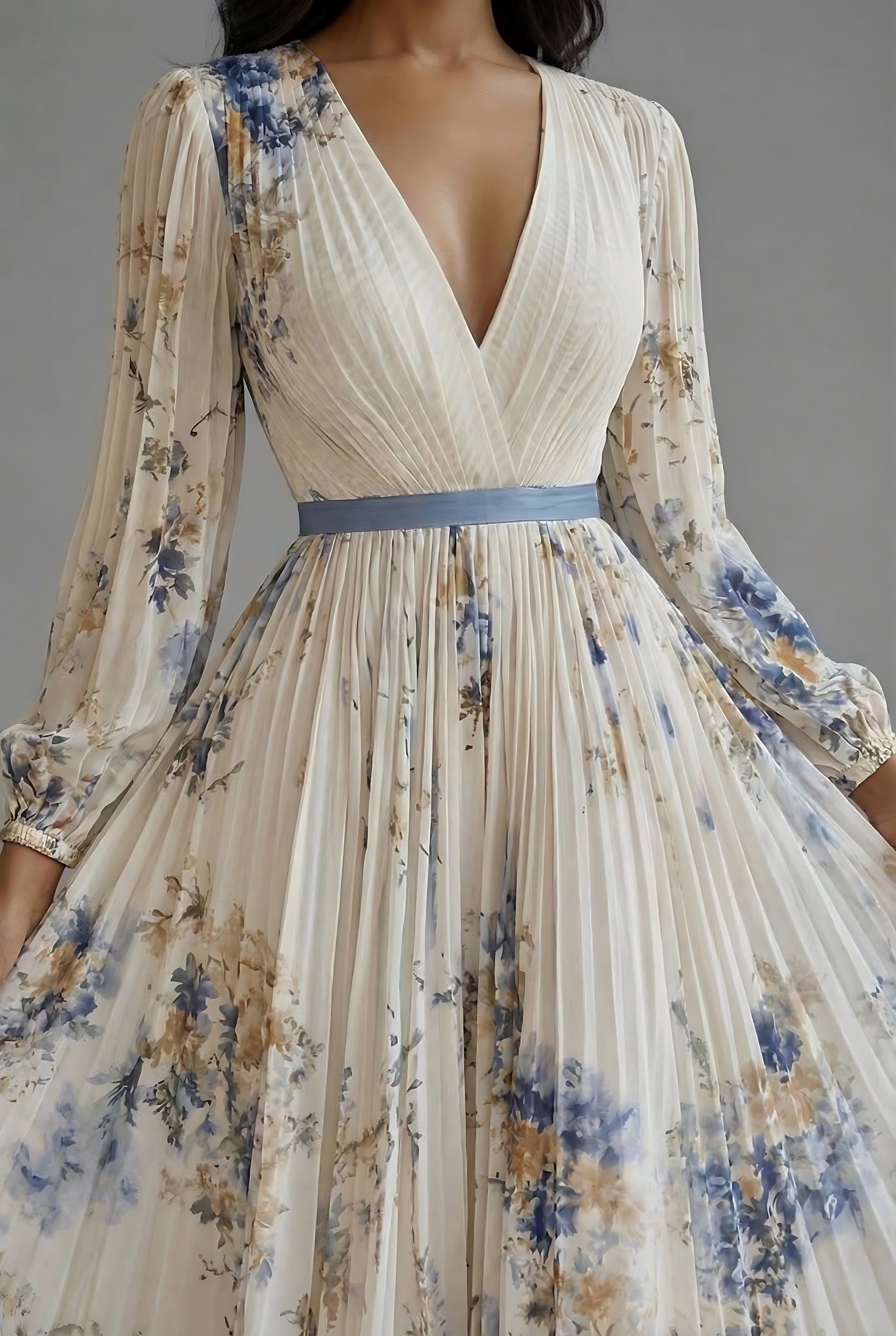 Gianna – Floral Print V Neck Long Sleeve Maxi Dress