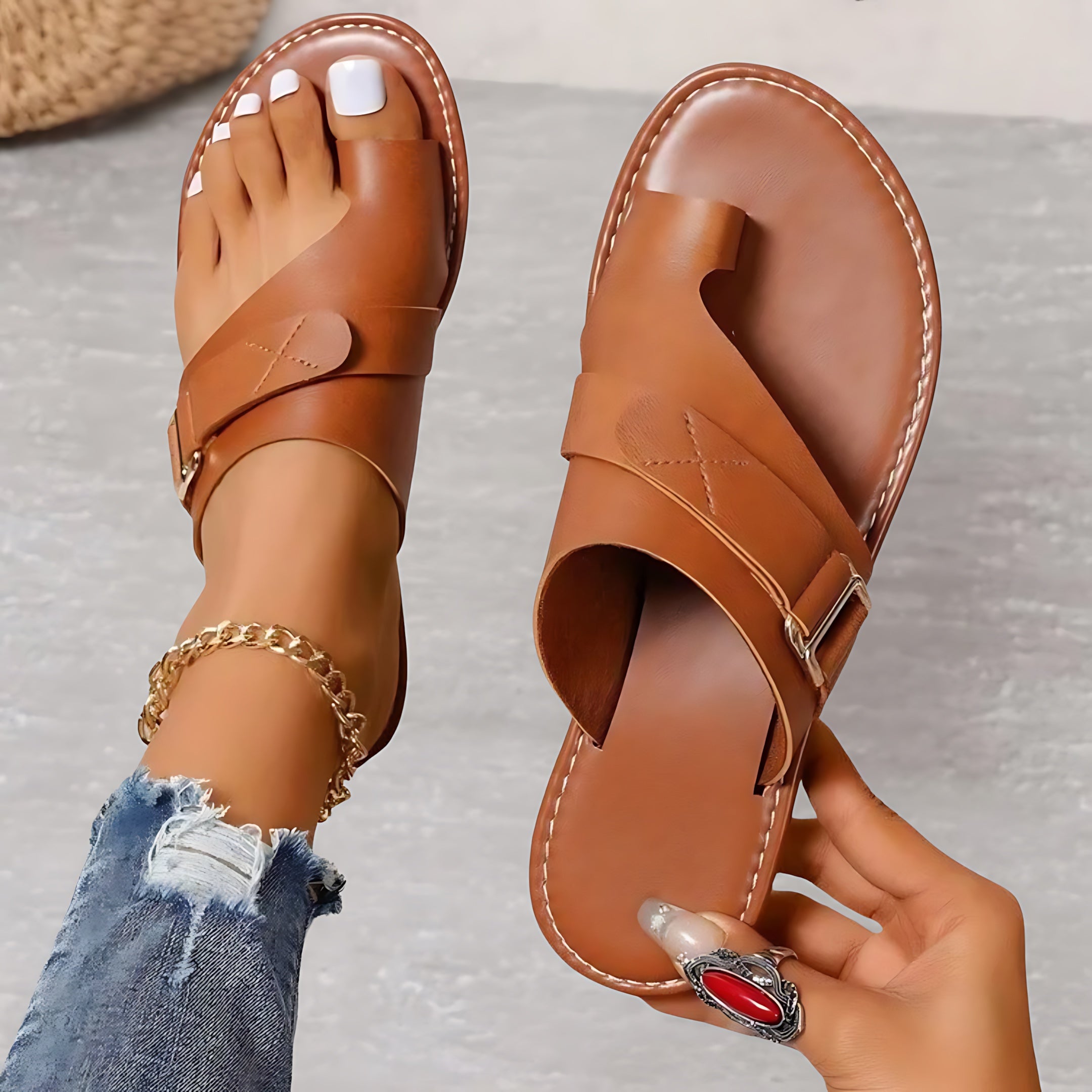 Hannah – Wide Strap Platform Slide Sandals