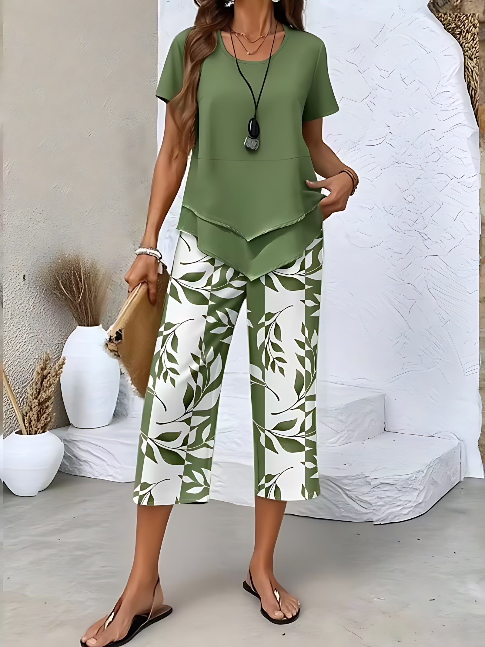 Harriet – Tunic Top and Leaf Print Cropped Pants Set