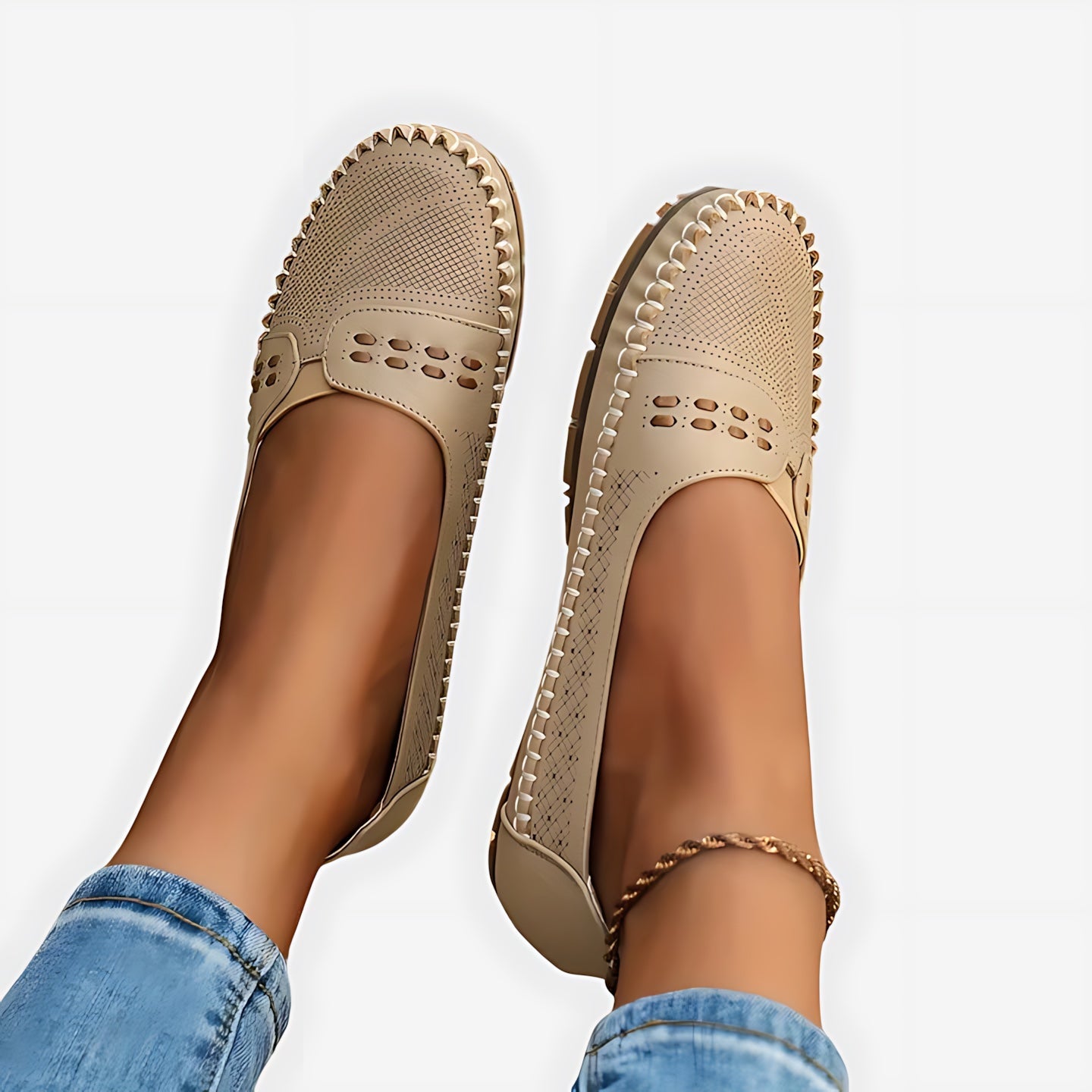 Isabella – Studded Slip On Round Toe Flats