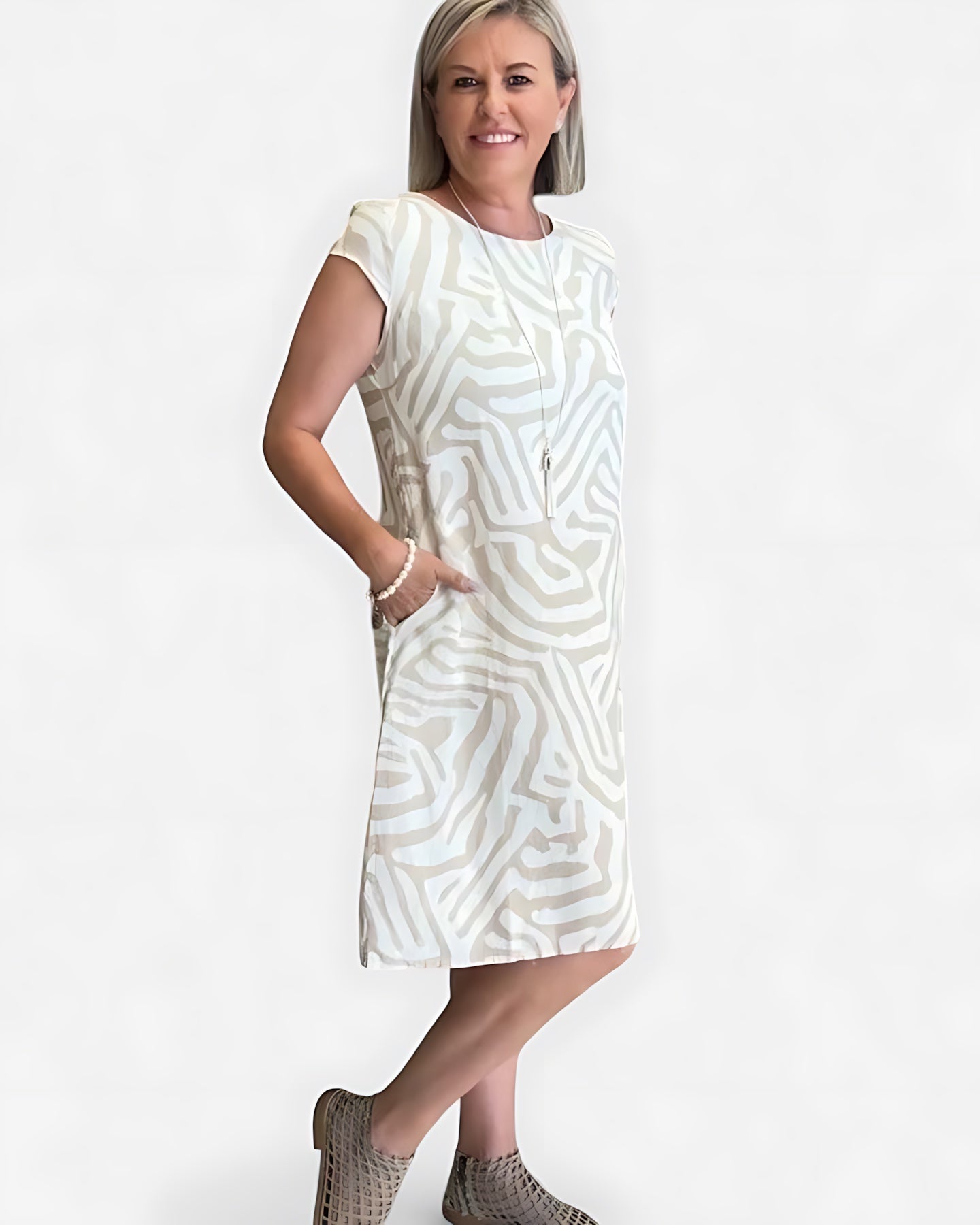 Layla – Geometric Print Cap Sleeve Midi Dress