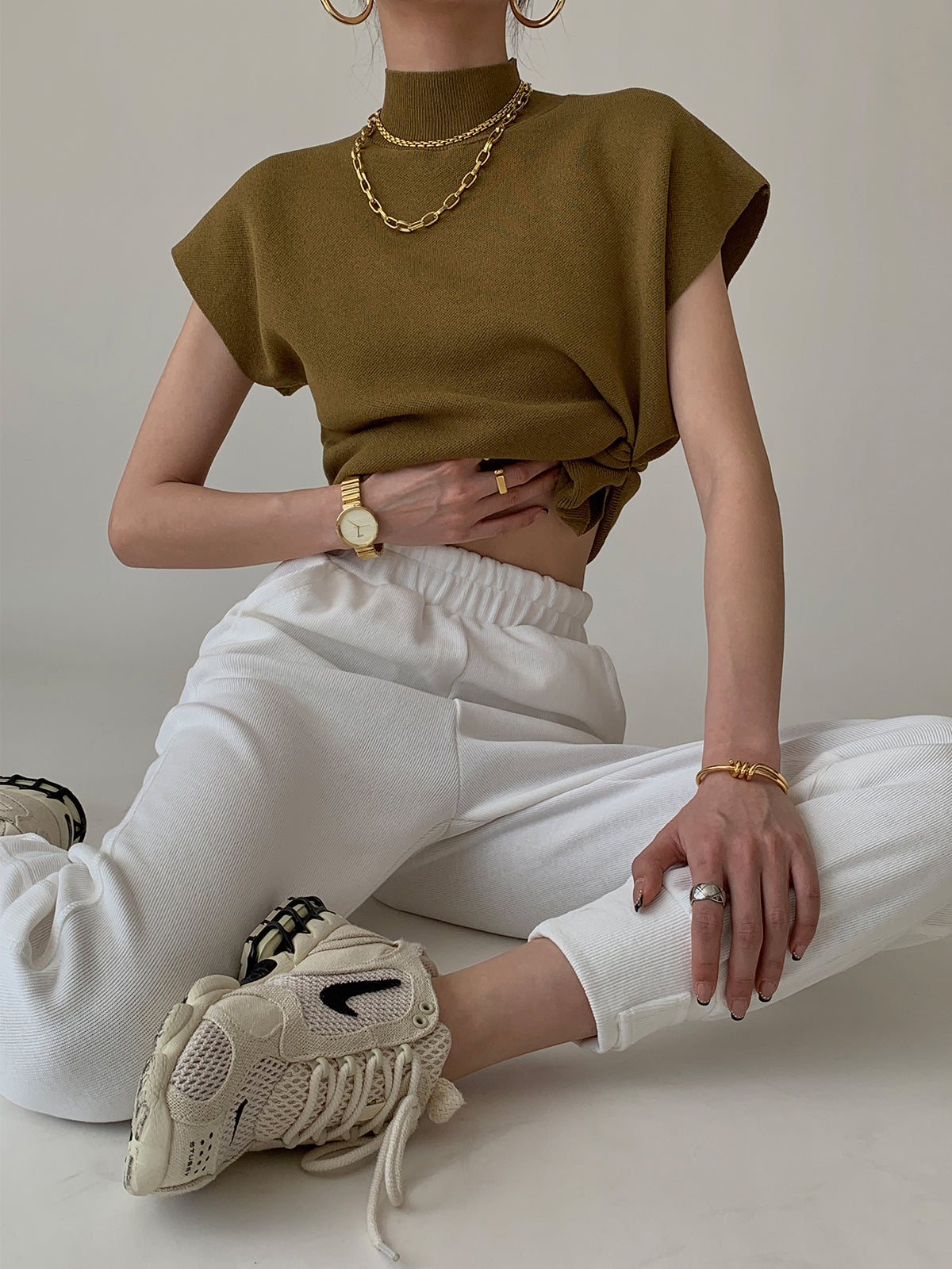 Juno – Mock Neck Knit Top