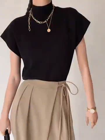 Charlie – Mock Neck Knit Top