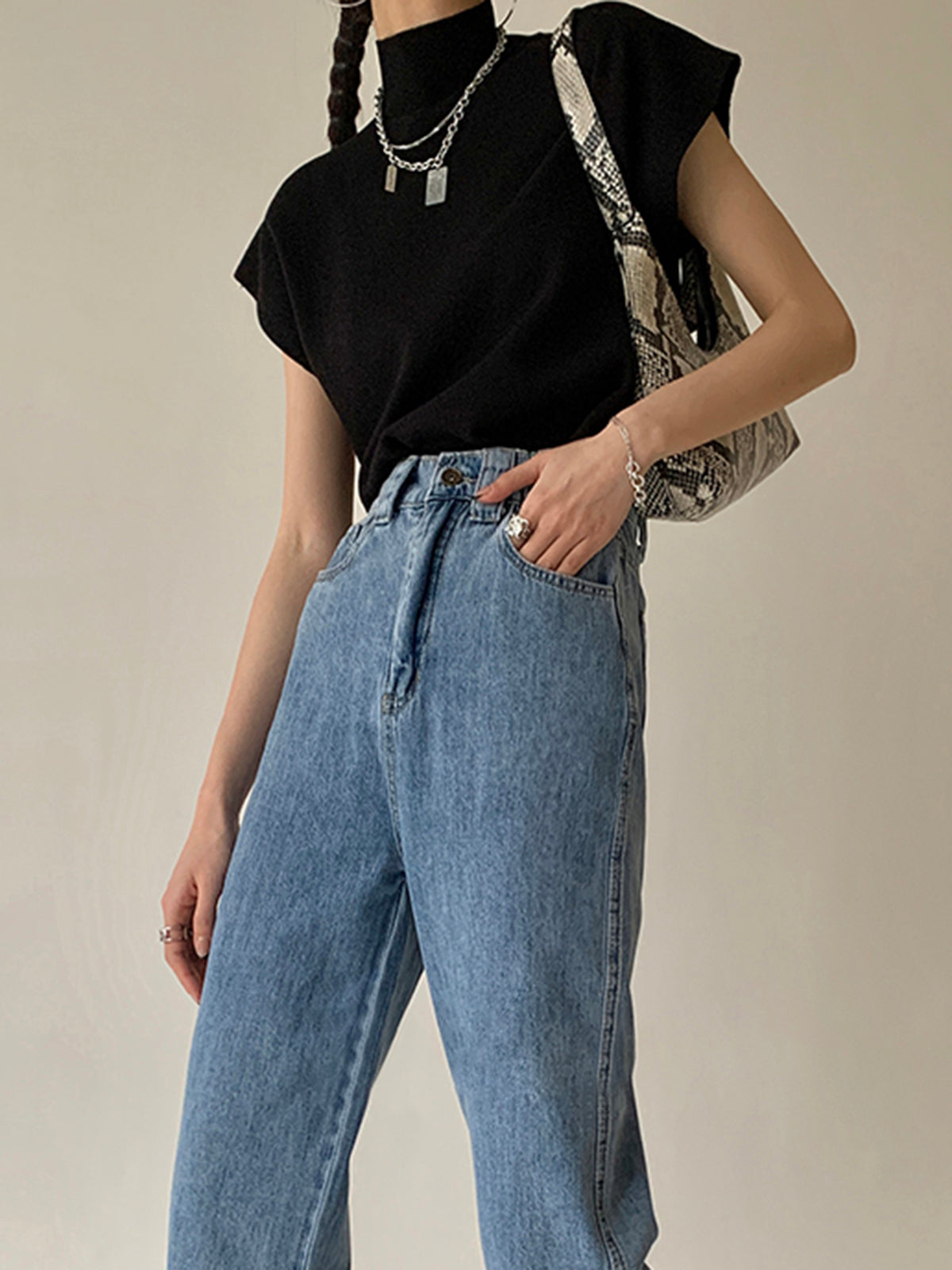 Charlie – Mock Neck Knit Top