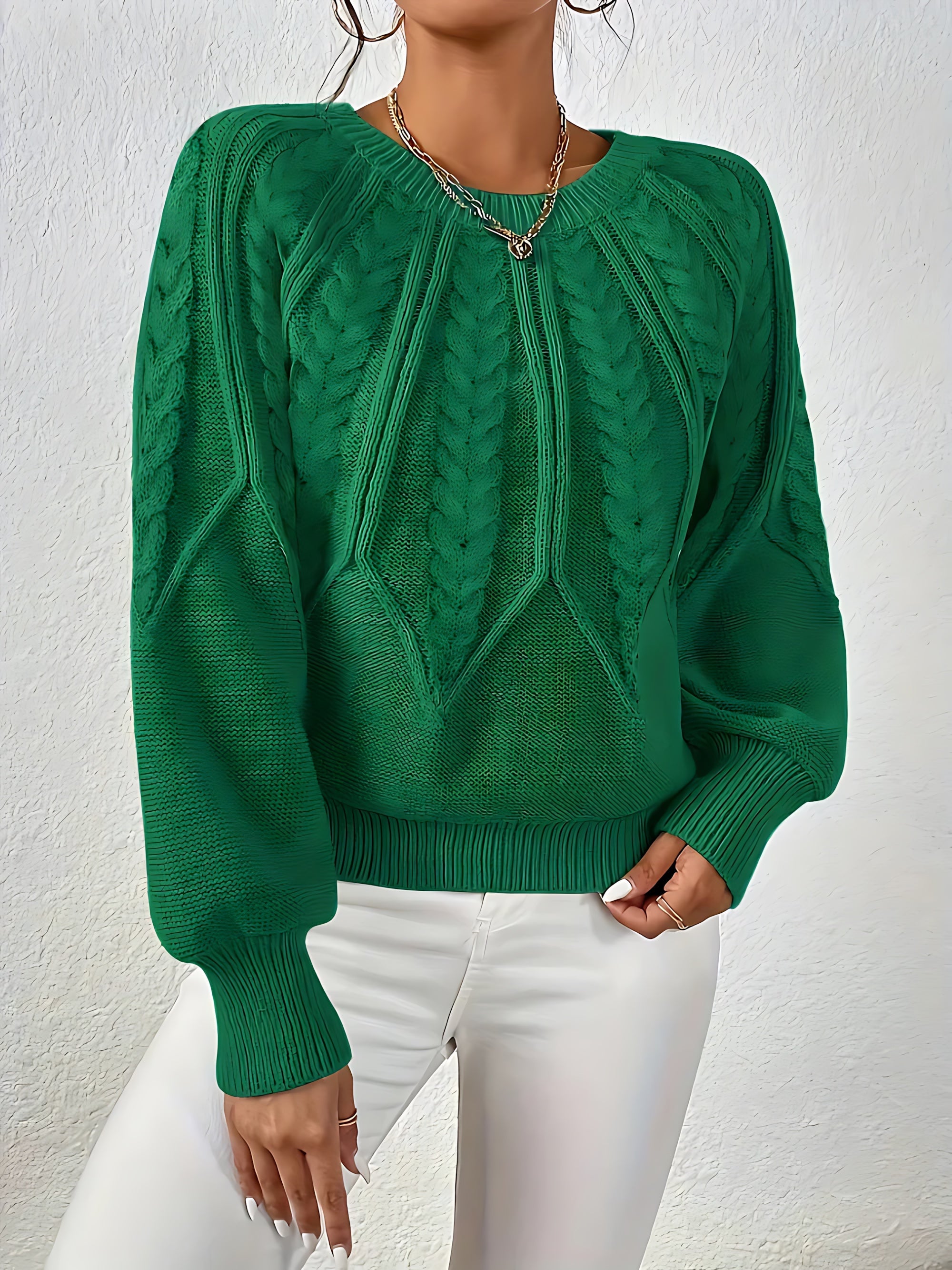 Lia – Cable Knit Crew Neck Sweater