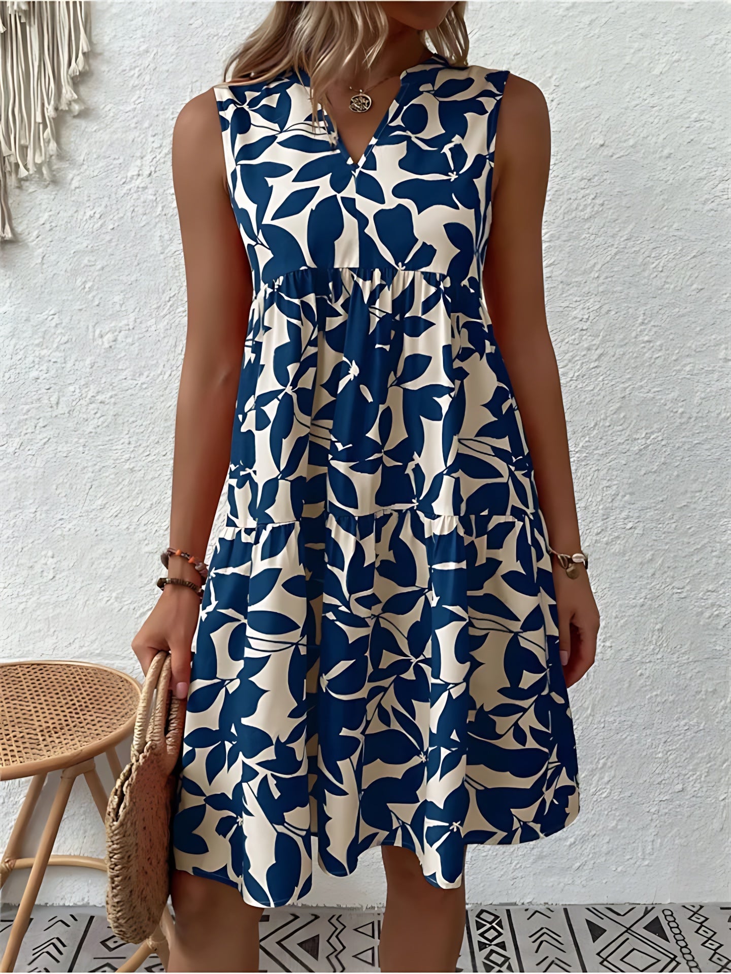 Lilah – Leaf Print V Neck A-Line Summer Dress