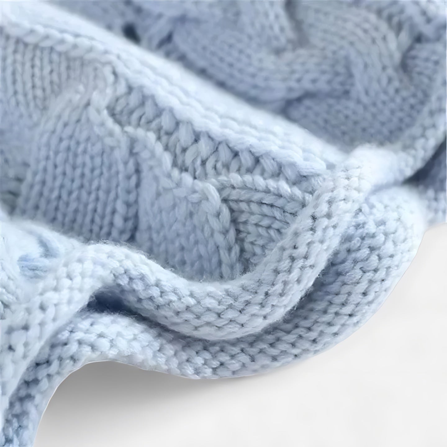 Liliana – Cable Knit Turtleneck Sweater