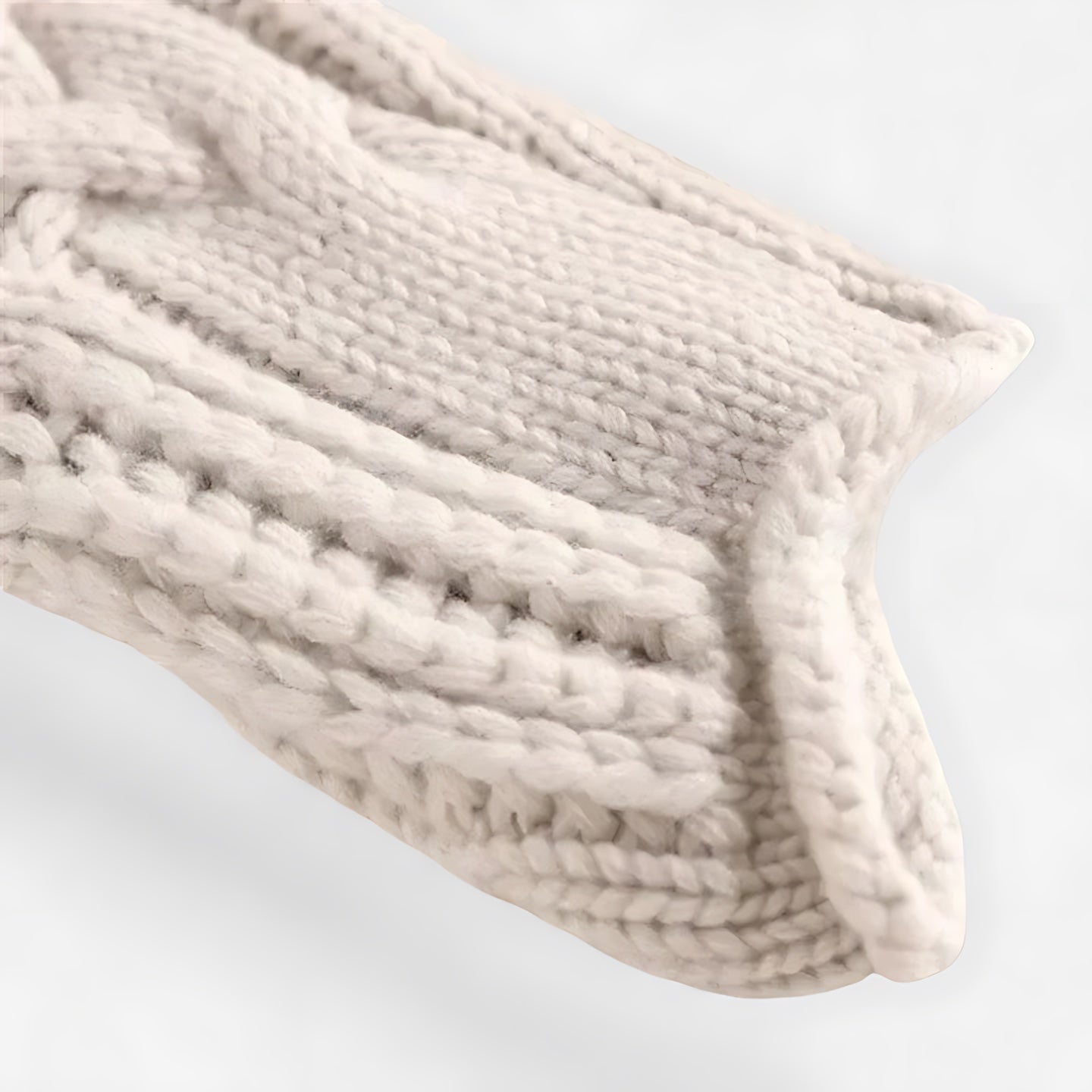 Liliana – Cable Knit Turtleneck Sweater