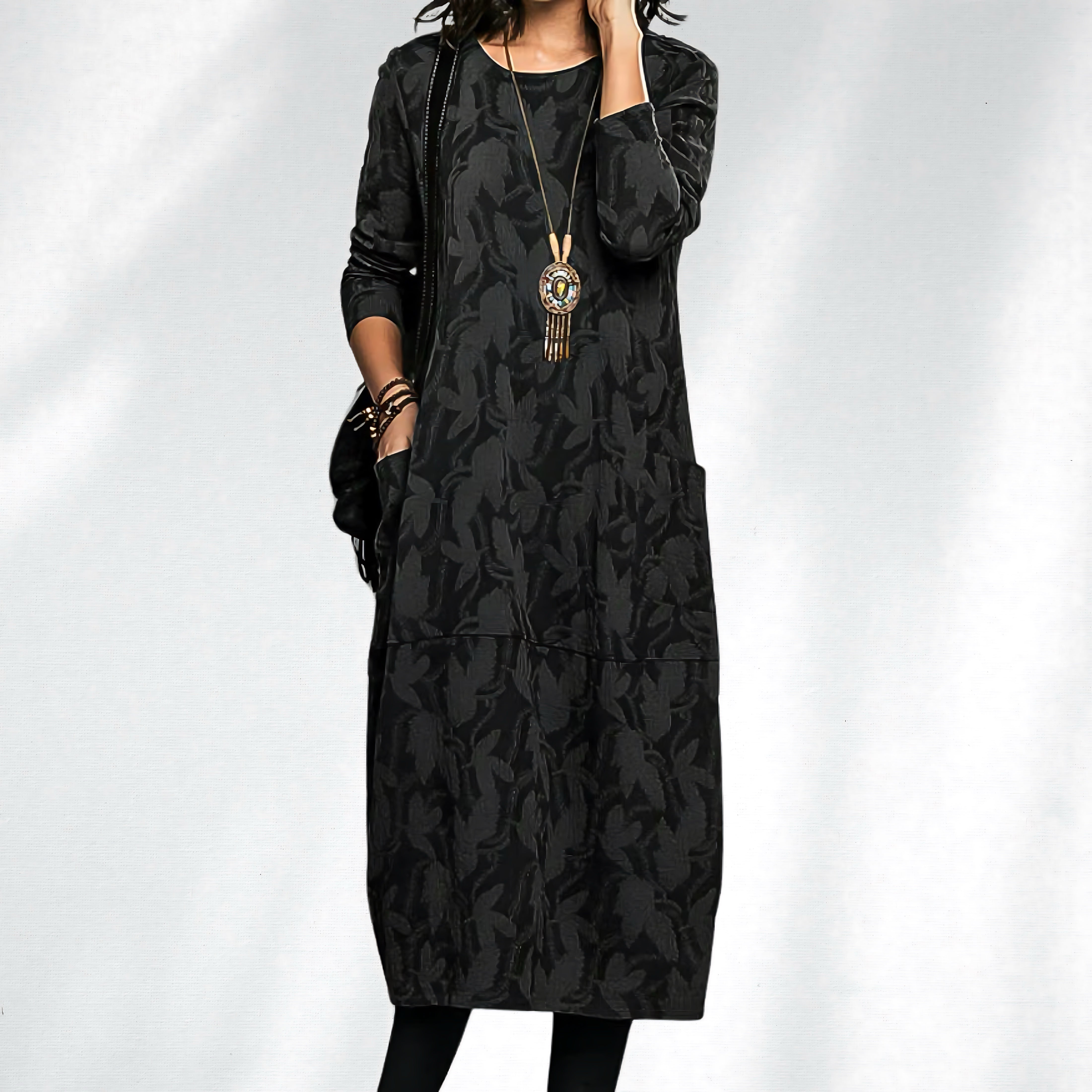 Liliana – Crew Neck Long Sleeve Knit Midi Dress