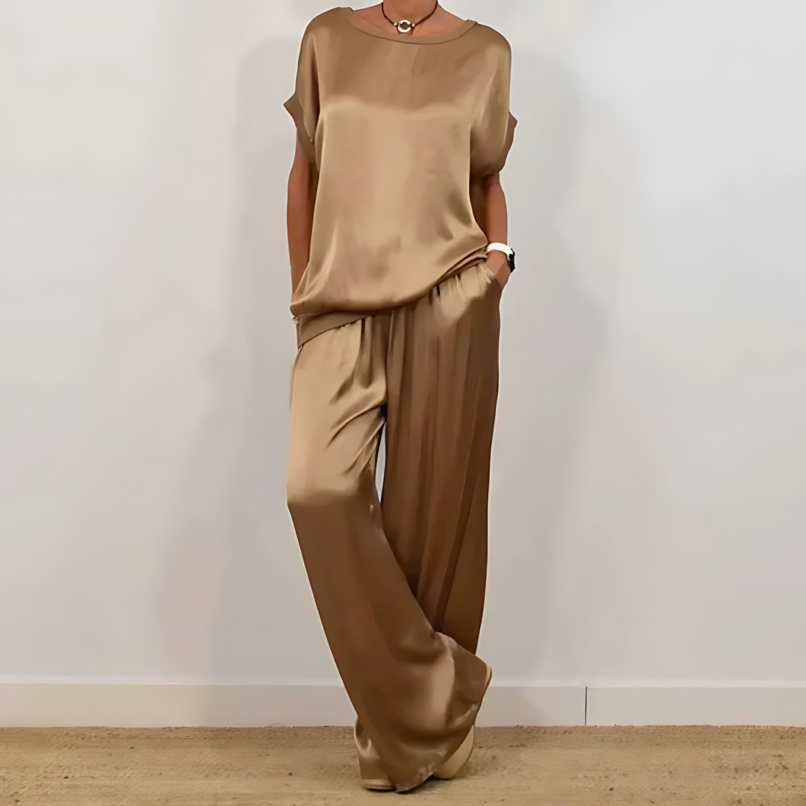 Lola – Satin Short Sleeve Top and Wide Leg Pants Set