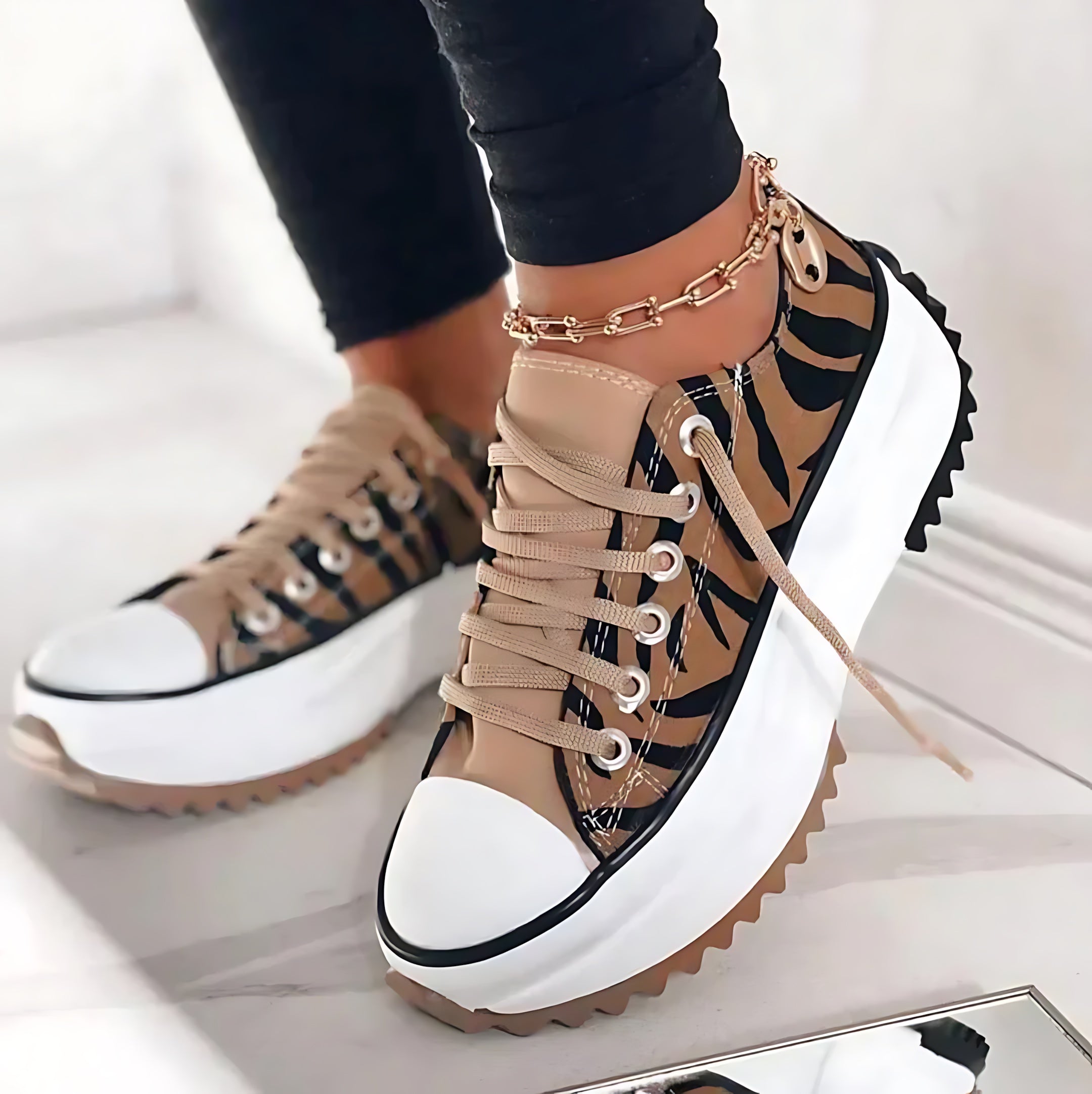 Mia – Canvas Lace Up Platform Sneakers