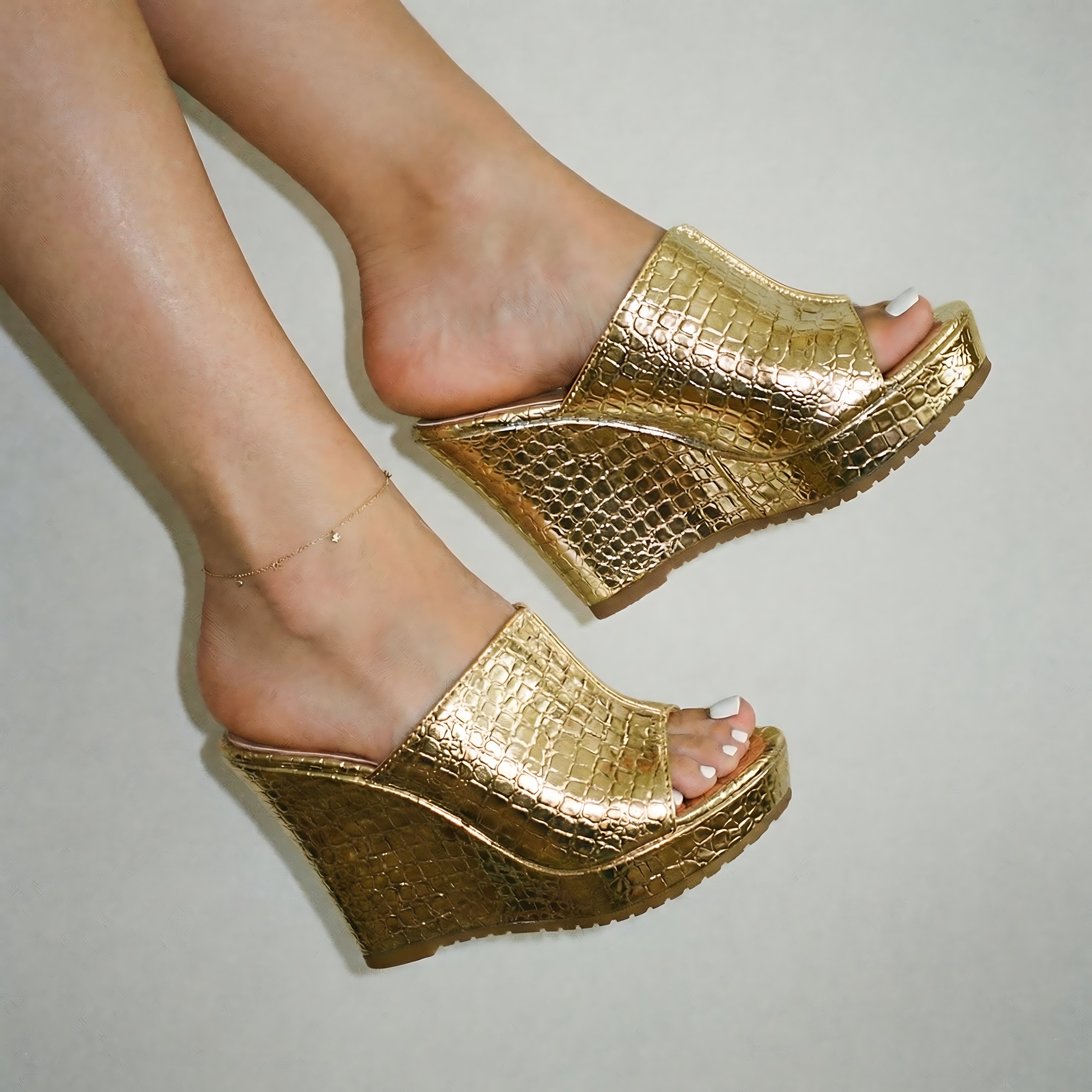 Mila – Metallic Platform Wedge Slide Sandals