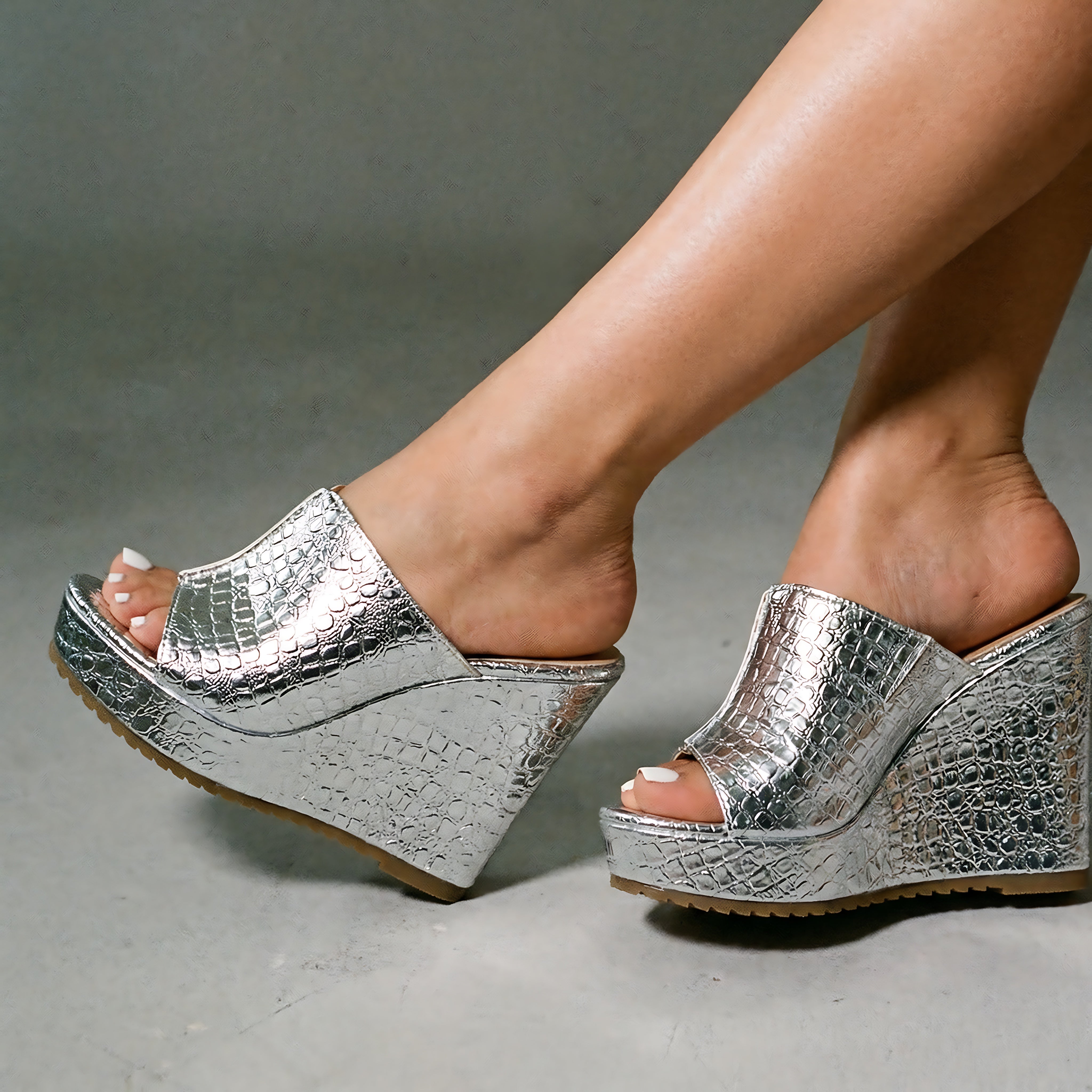 Mila – Metallic Platform Wedge Slide Sandals