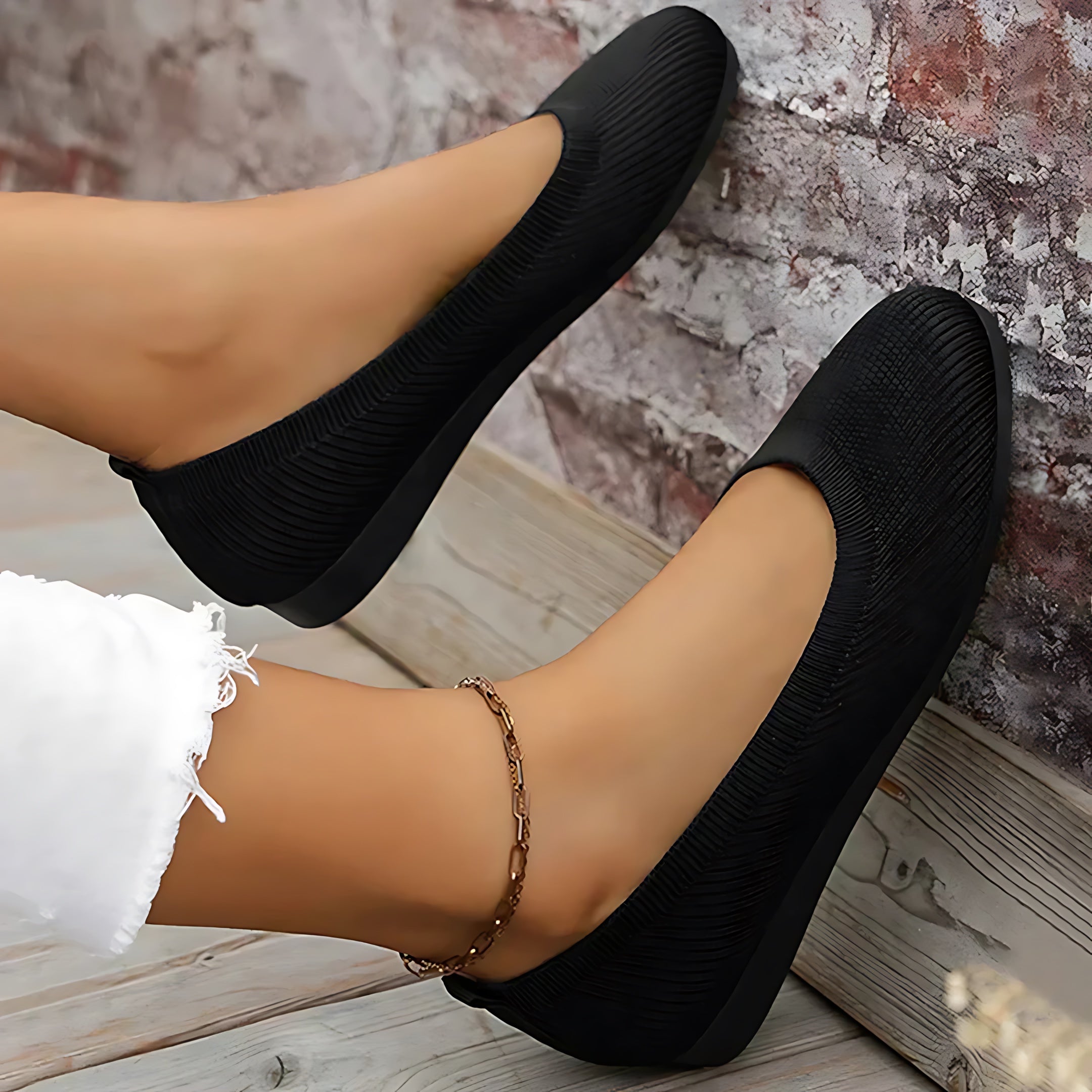 Penelope – Slip On Almond Toe Ballet Flats