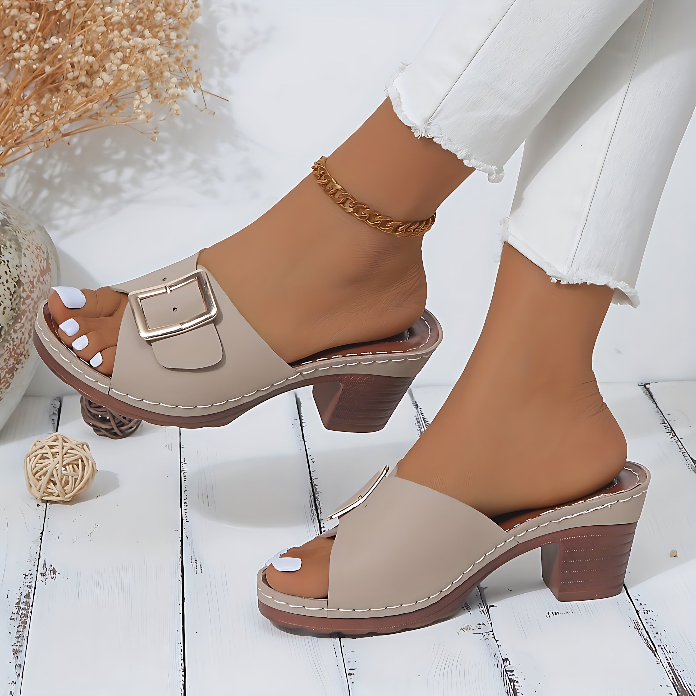 Riley – Open Toe Block Heel Mules