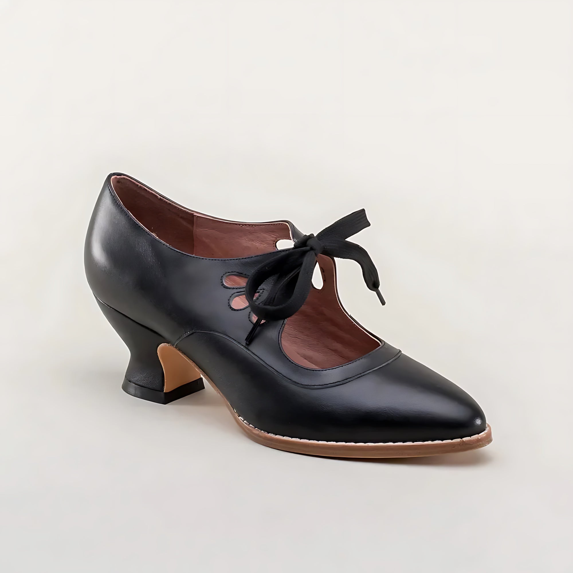 Rosalie – Pointed Toe Bow Kitten Heels