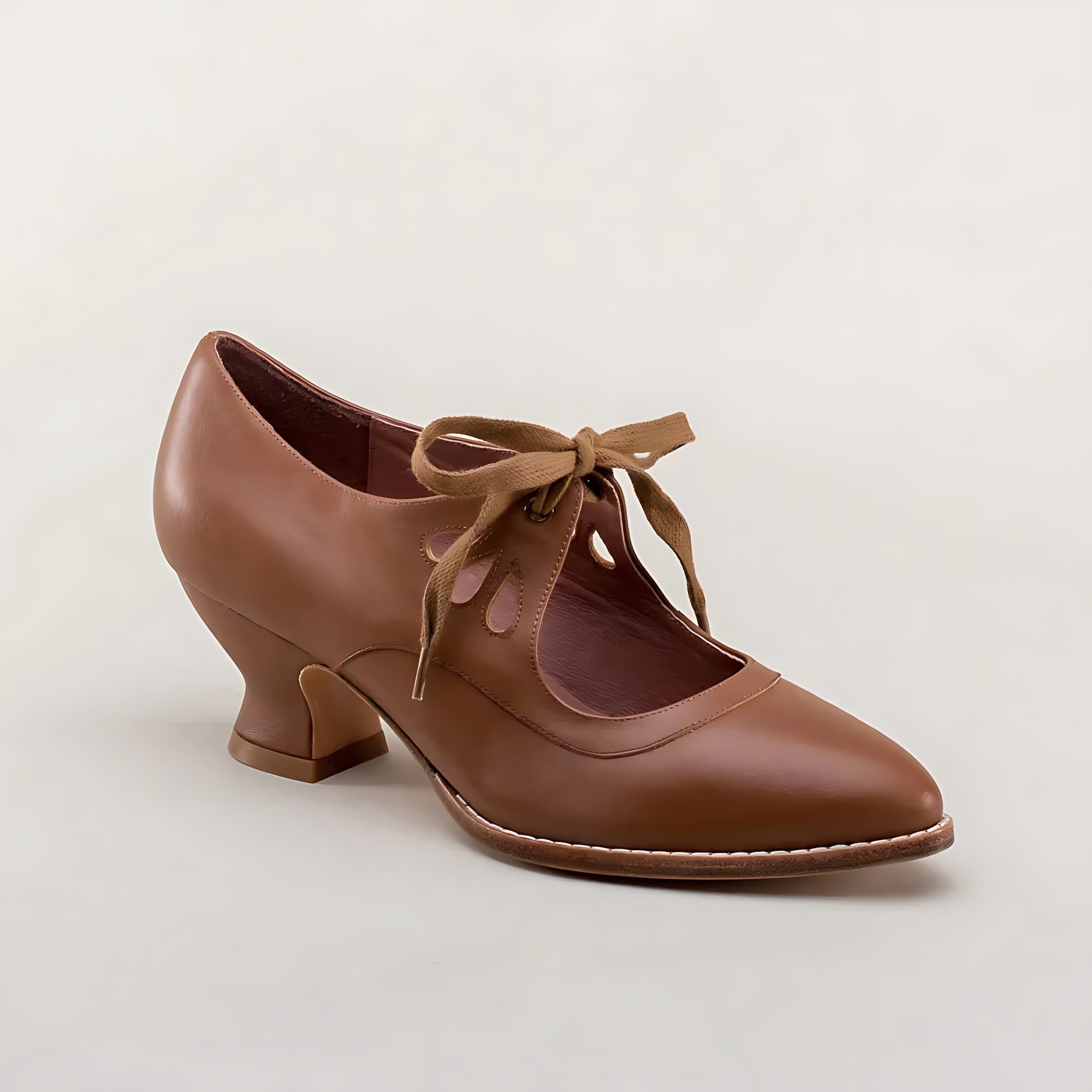 Rosalie – Pointed Toe Bow Kitten Heels