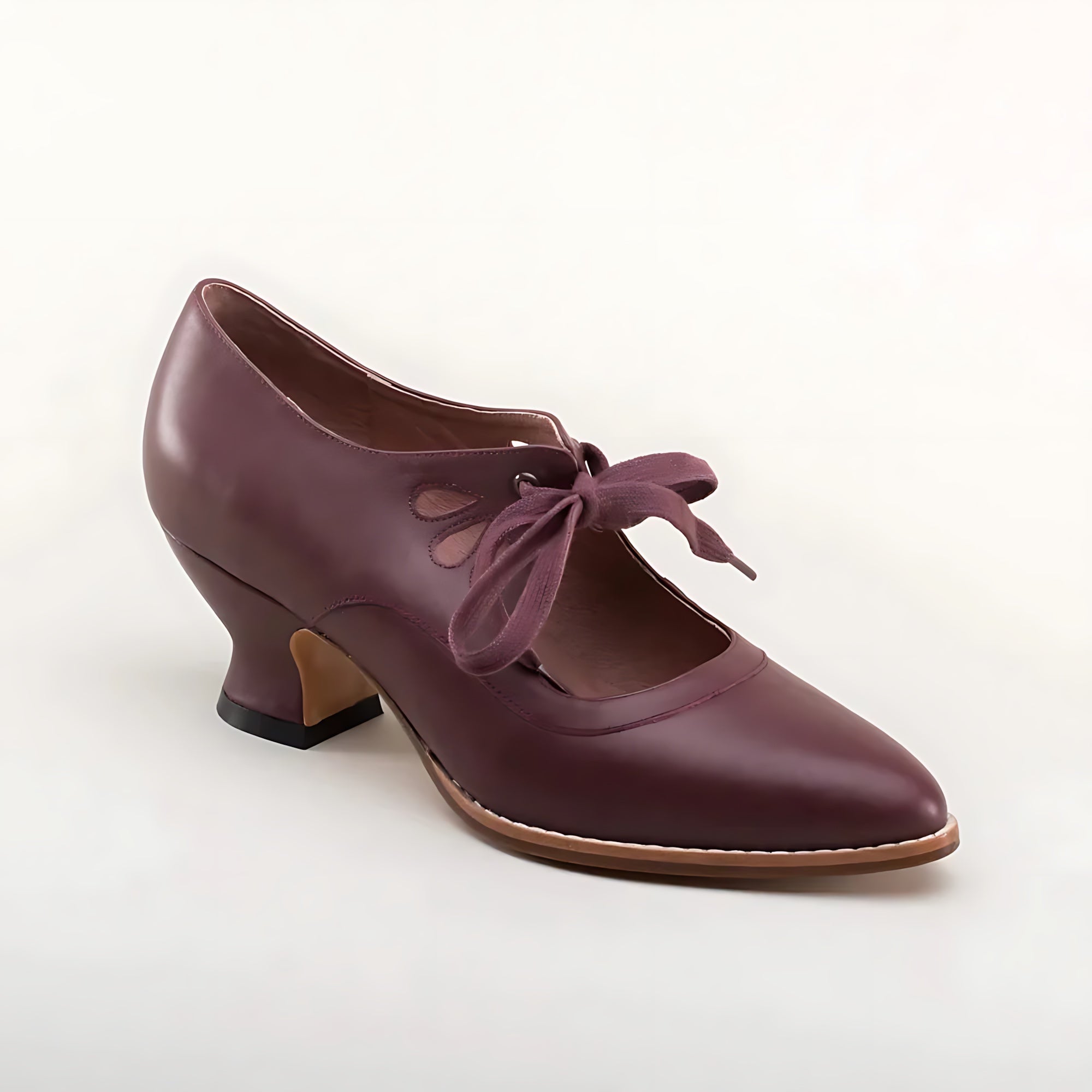 Rosalie – Pointed Toe Bow Kitten Heels
