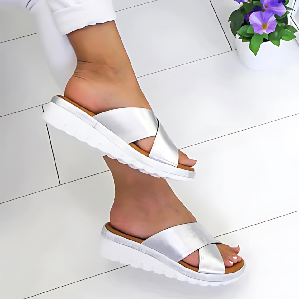 Sadie – Crisscross Platform Slide Sandals